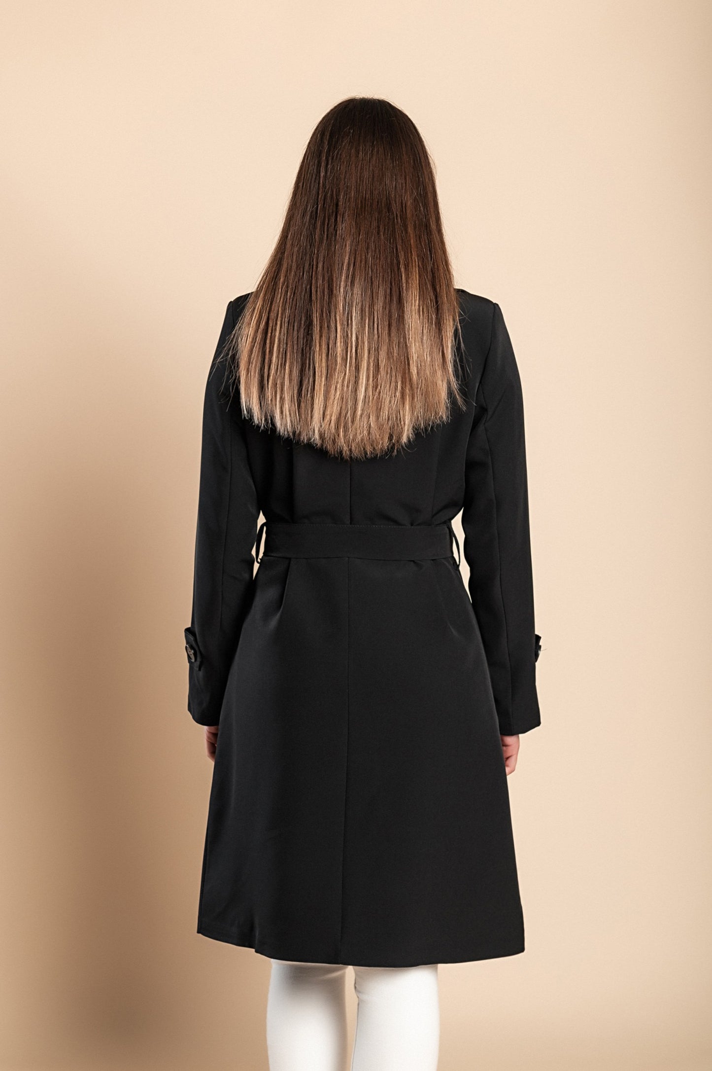 Elegante trench con bottoni, beige