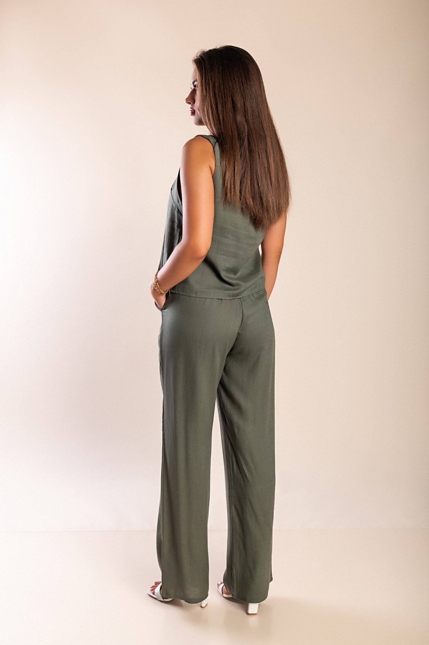 Set top e pantaloni lunghi, beige
