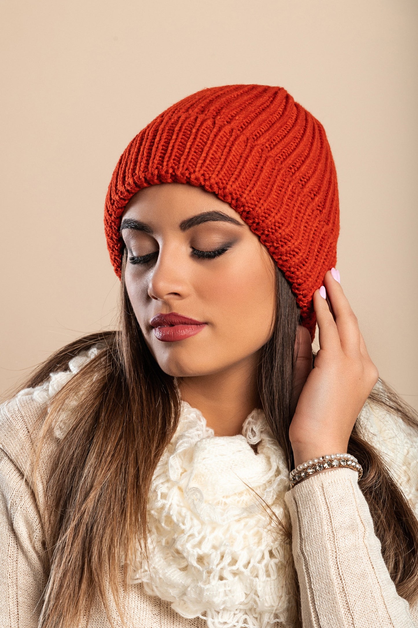 Cappello lavorato a maglia, arancione