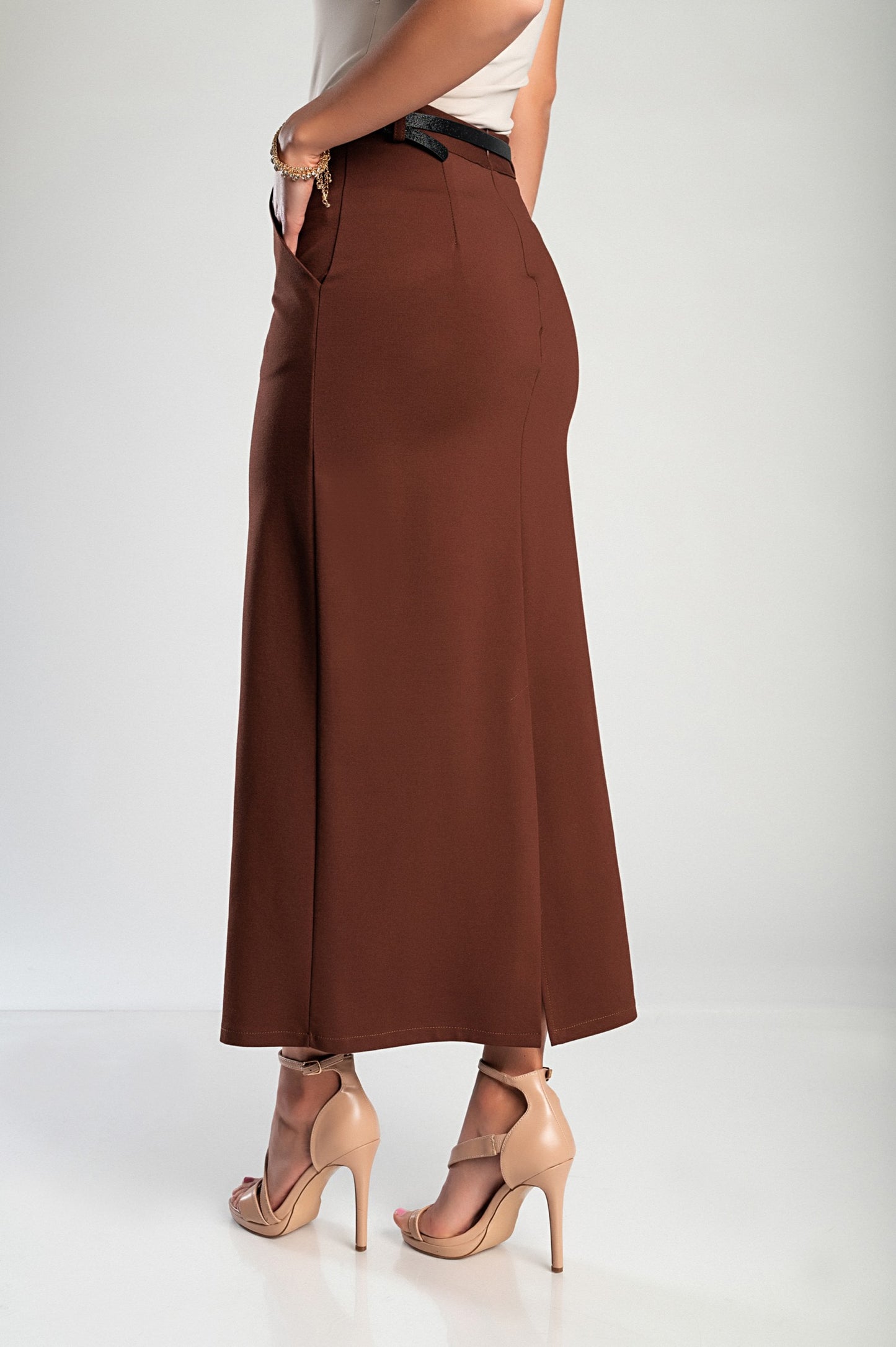 Gonna midi elegante, nera