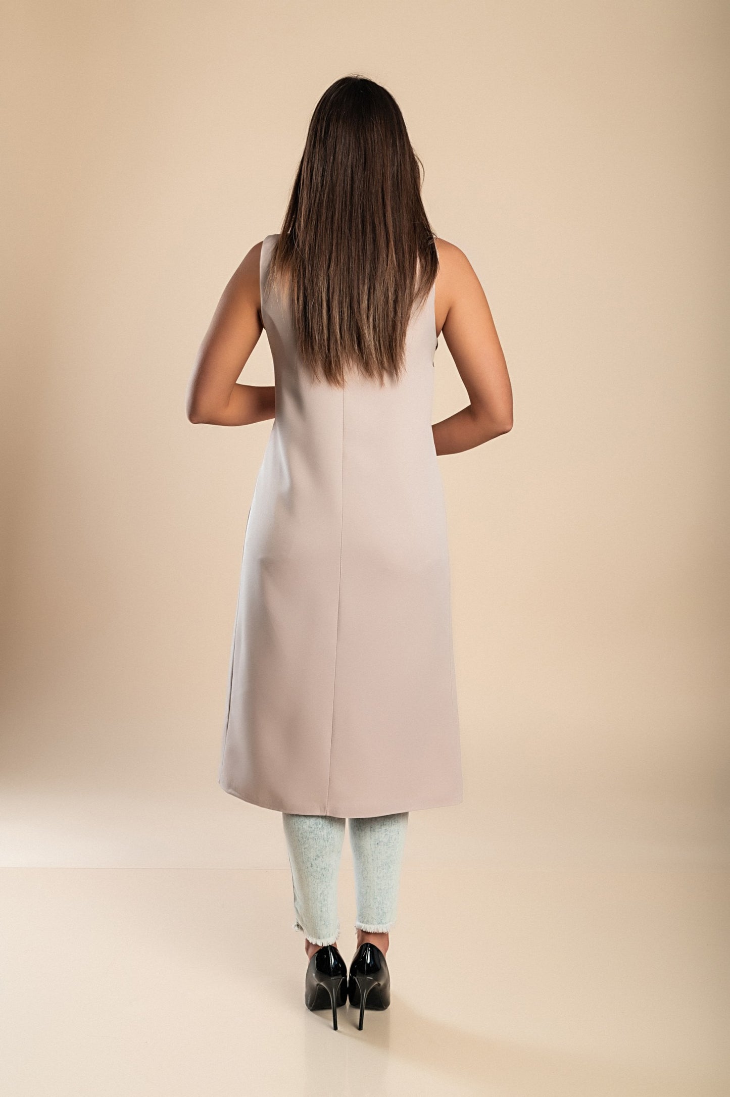 Gilet lungo elegante con bottone, beige