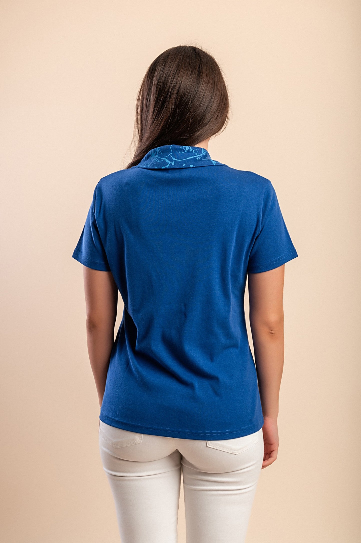 T-shirt in cotone con colletto, blu scuro