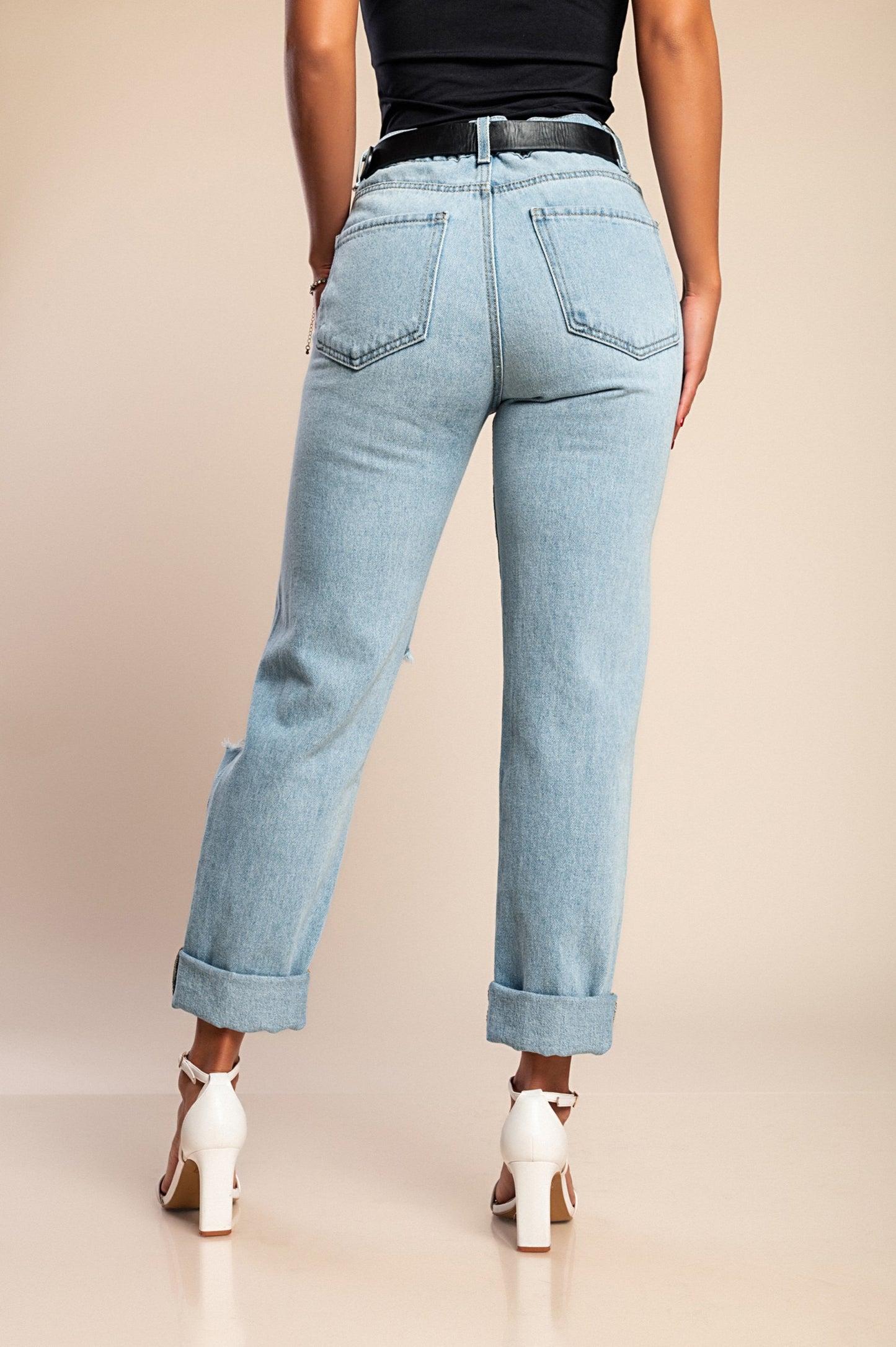Jeans con dettagli strappati, blu