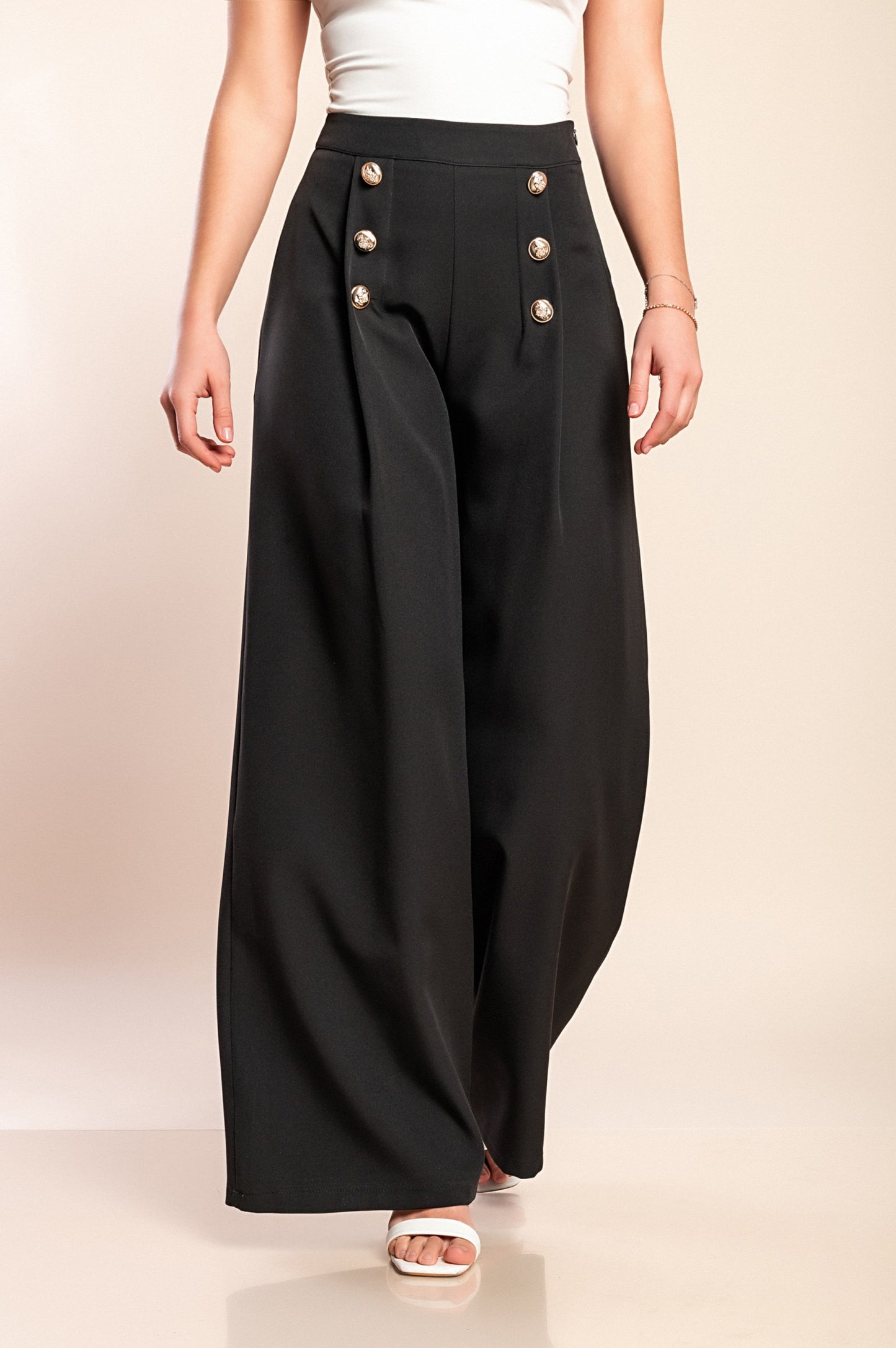Elegante abito lungo con bottoni, beige