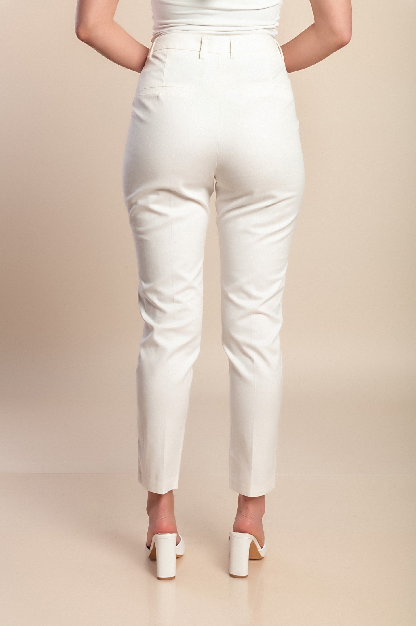 Pantaloni eleganti 7/8 taglie forti, crema