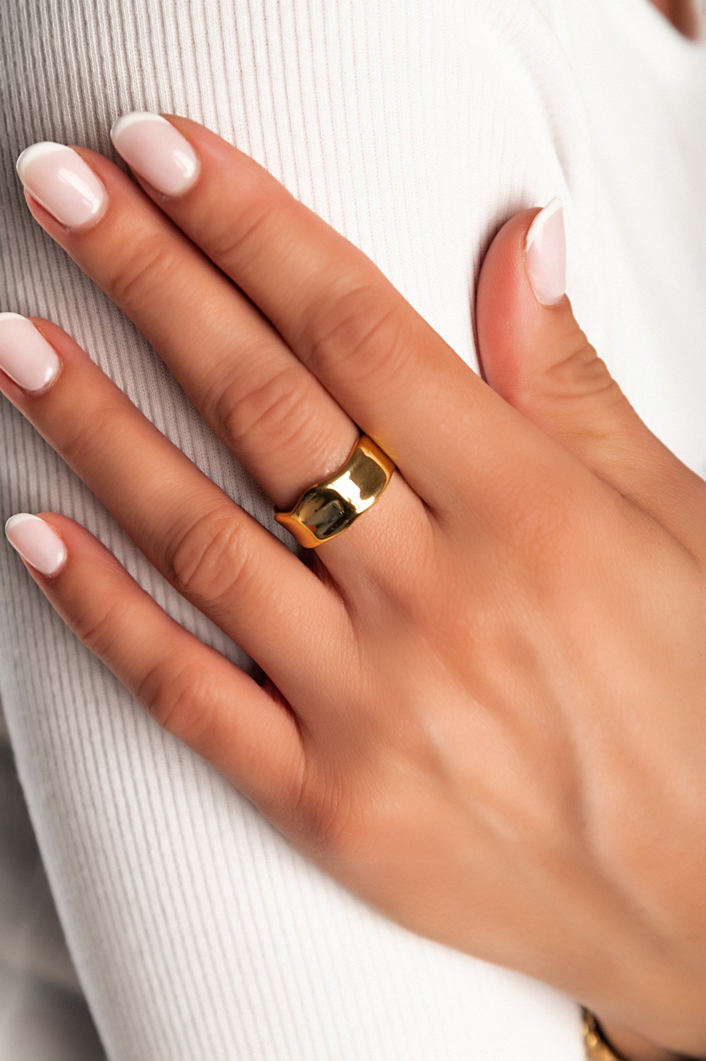 Anello elegante, ART555, colore oro