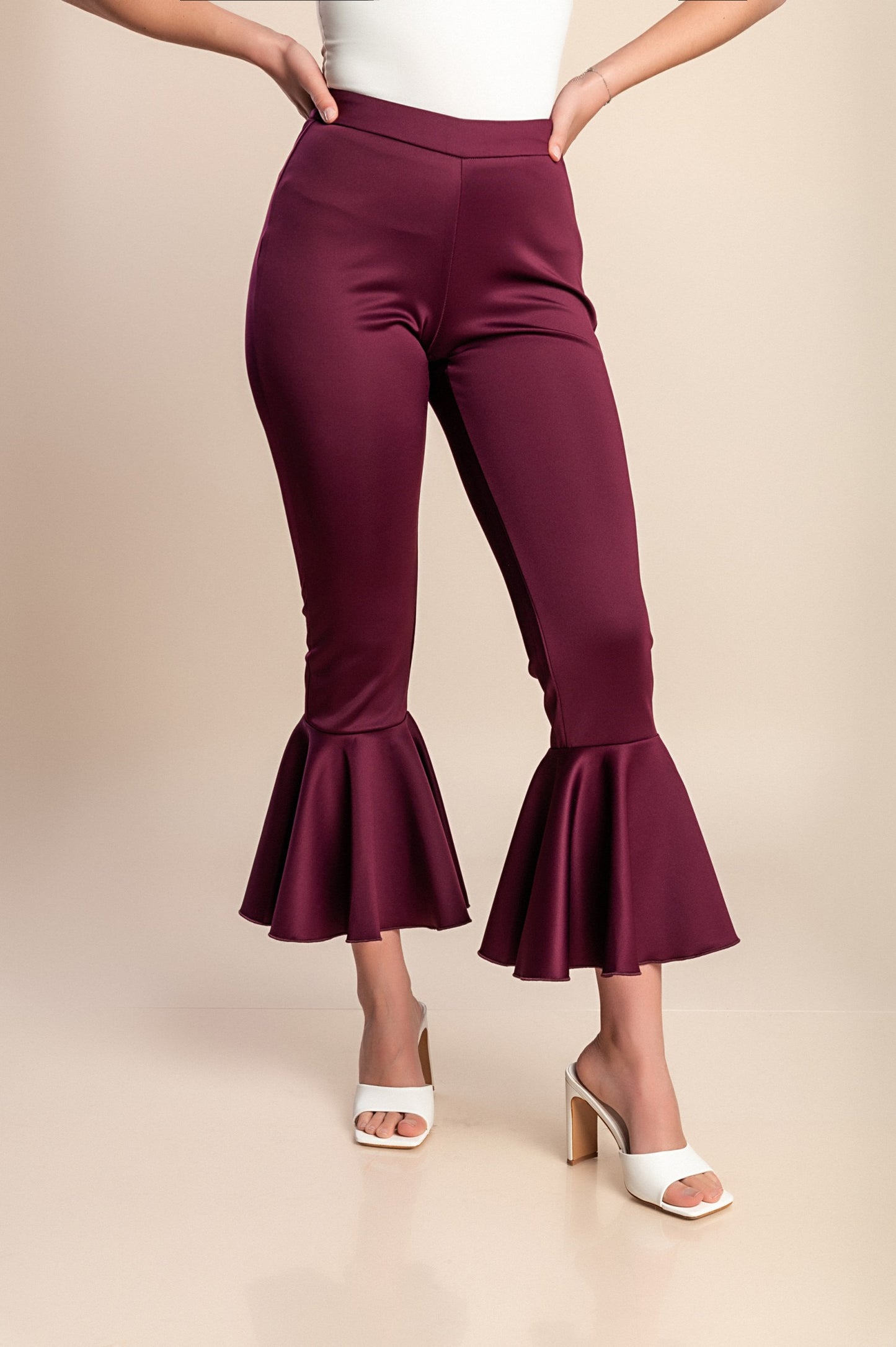 Pantaloni con volant, viola