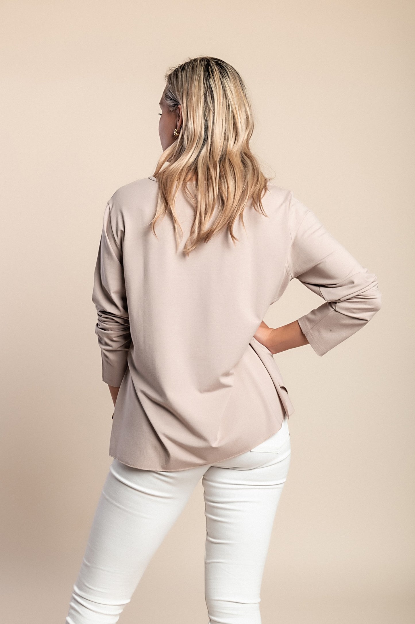 Tunica a maniche lunghe, beige