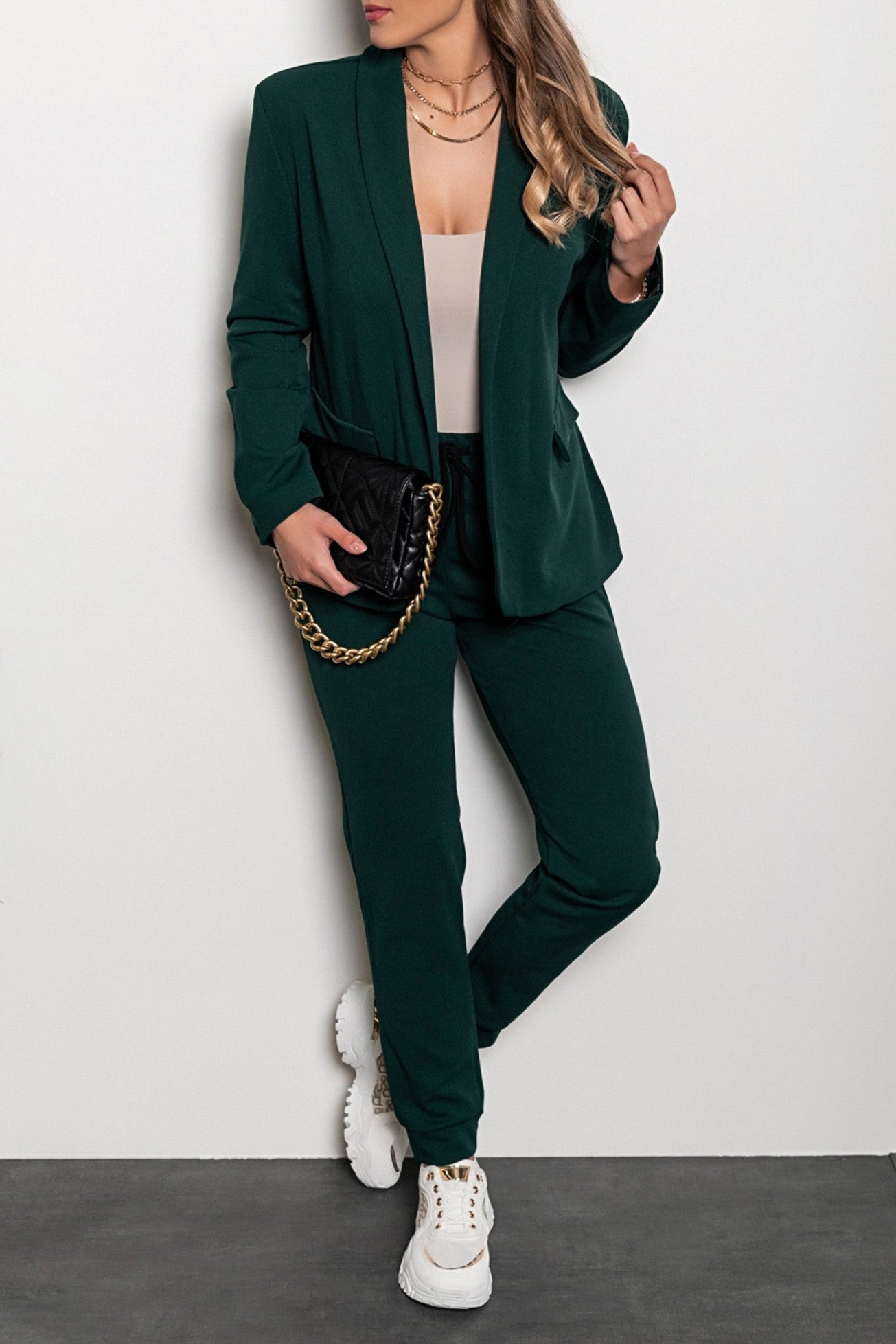 Completo di pantaloni e blazer elegante senza lettere Estrena, nero-nero