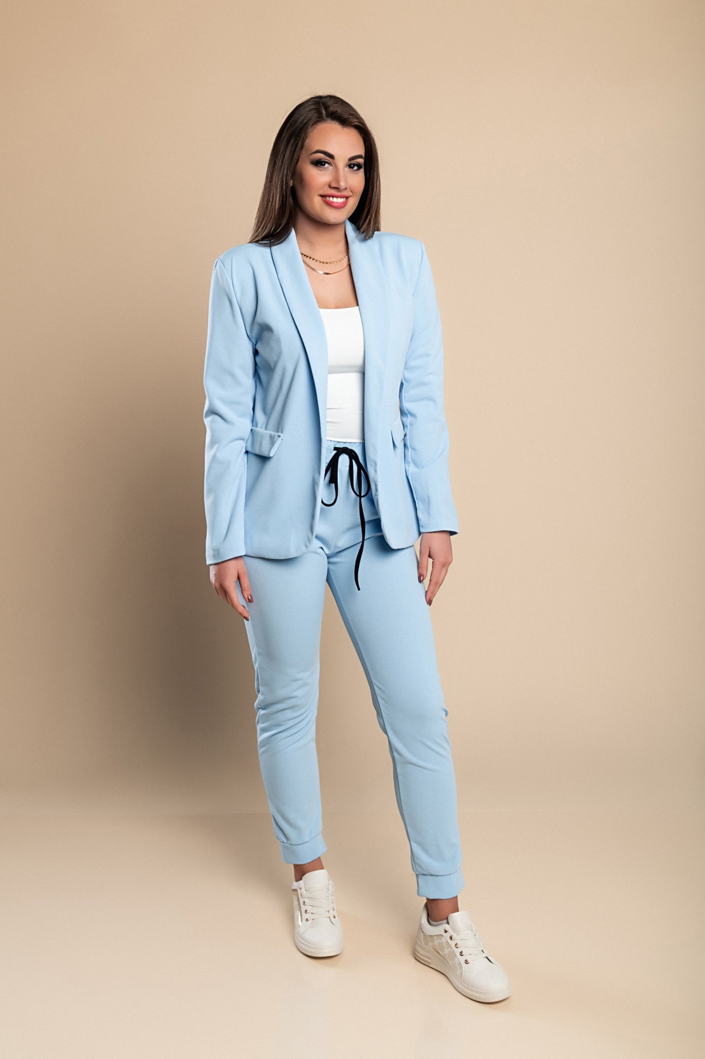 Completo di pantaloni e blazer elegante senza lettere Estrena, nero-nero