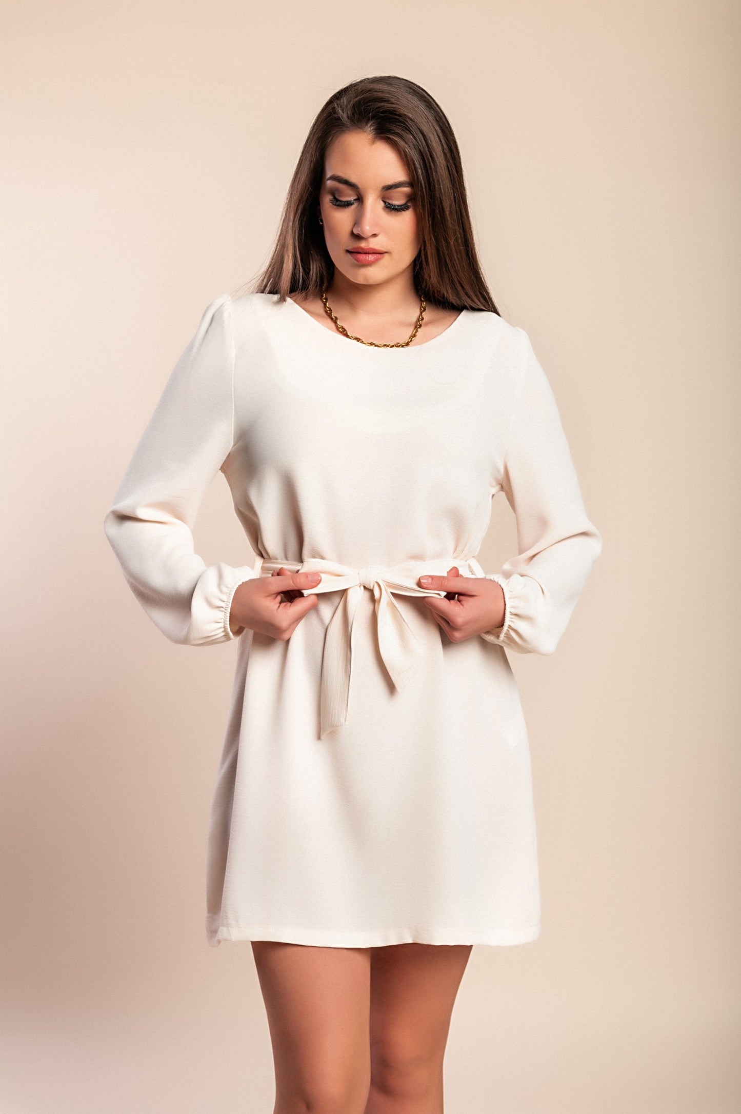 Mini abito con cintura, beige