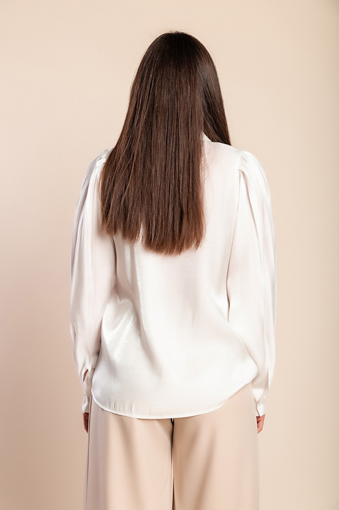 Camicia con fiocco, colore bianco