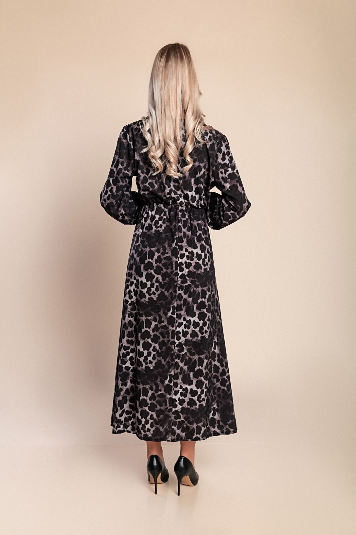 Abito lungo con stampa leopardata, beige