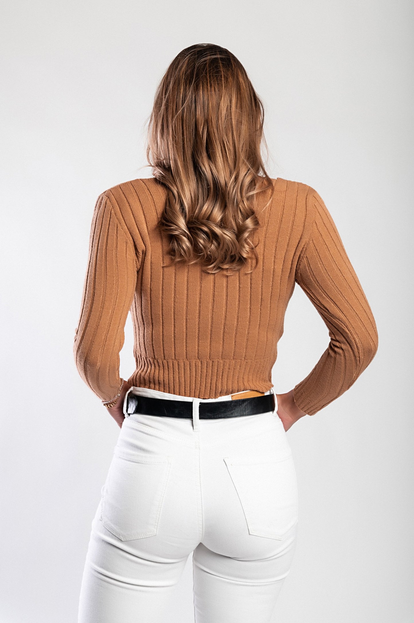 Maglietta lavorata a maglia con scollo rotondo, bianco