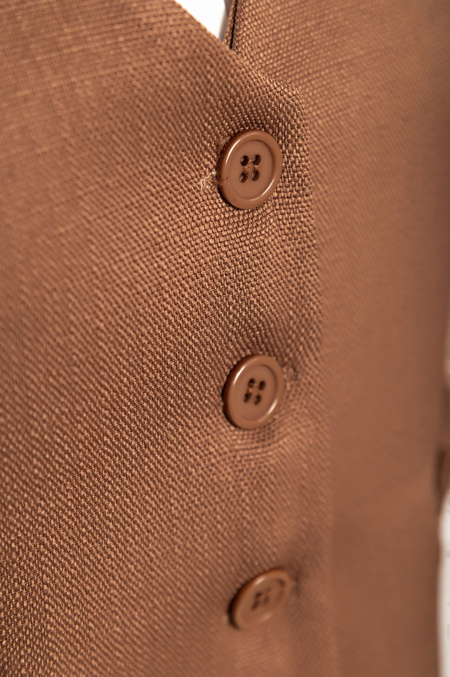 Gilet elegante con bottoni, bianco
