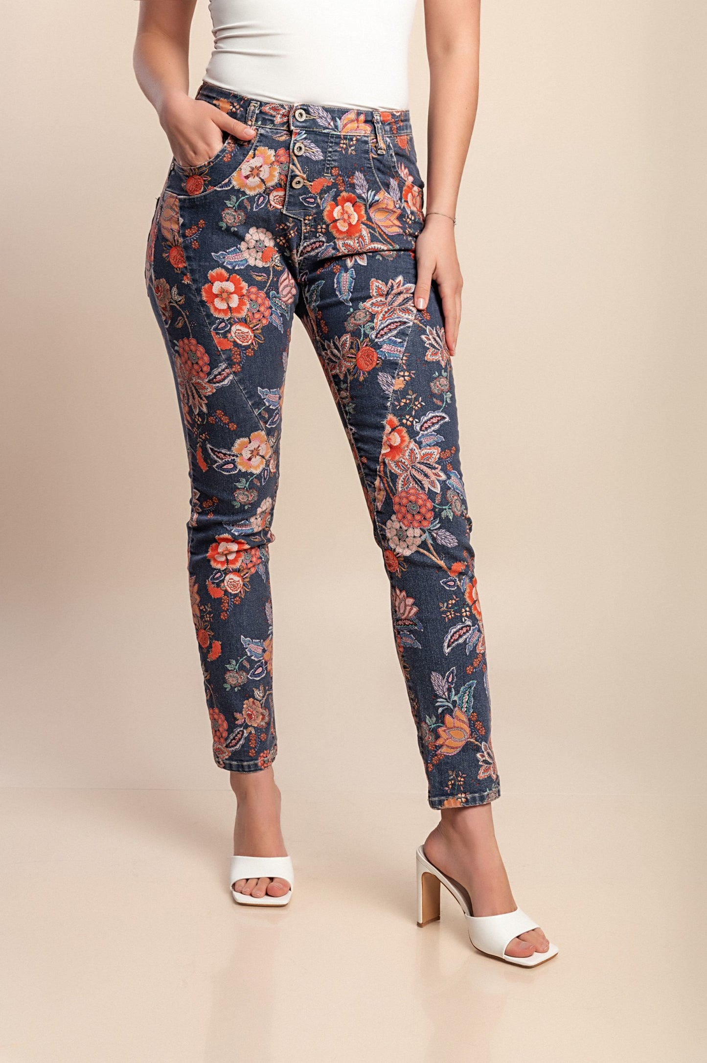 Jeans con stampa floreale, rossi