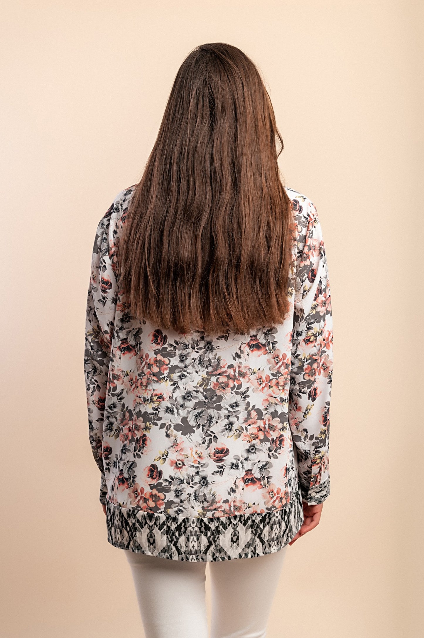 Elegante camicetta con stampa floreale, bianca