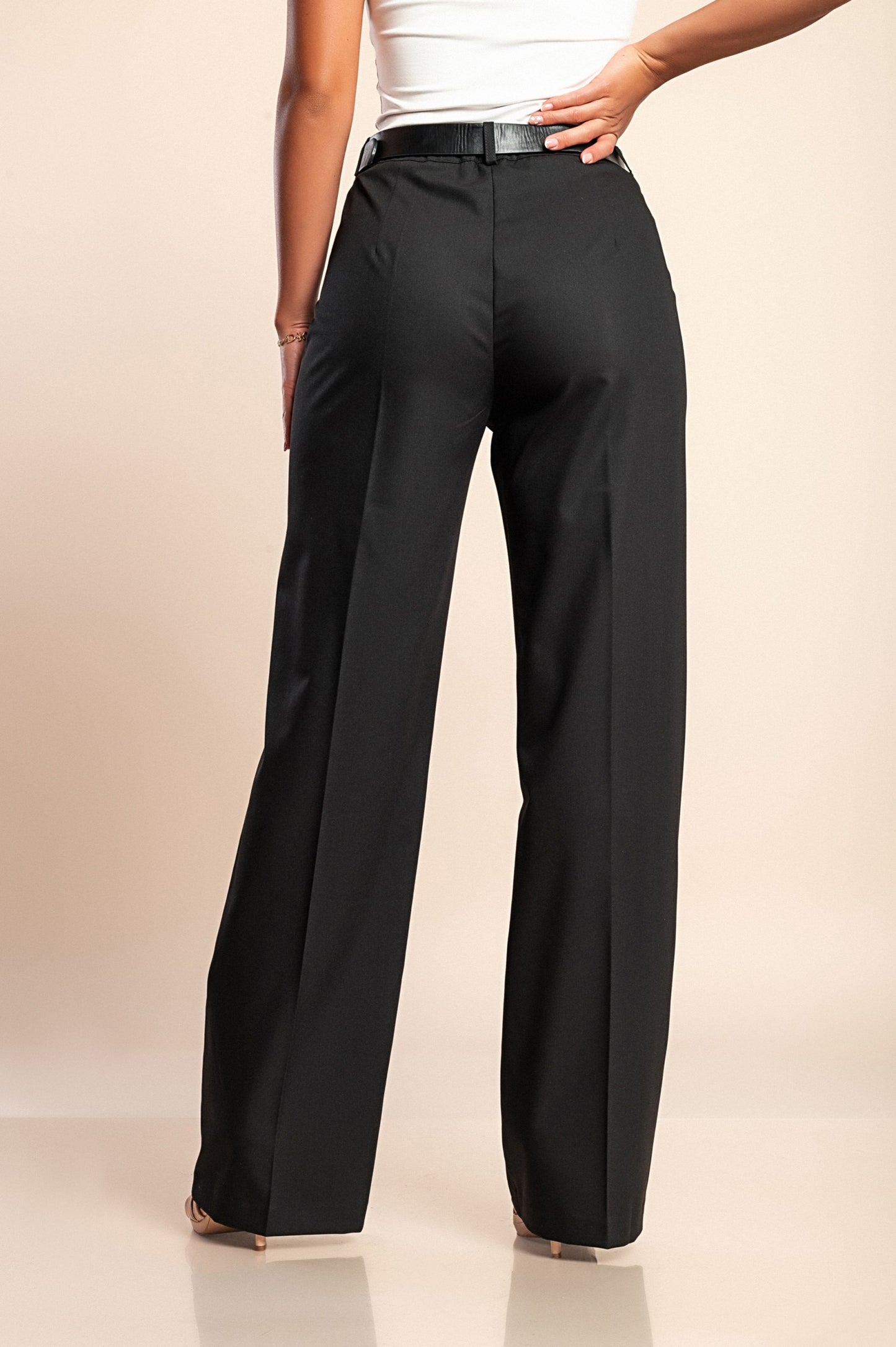 Pantaloni lunghi eleganti, colore nero