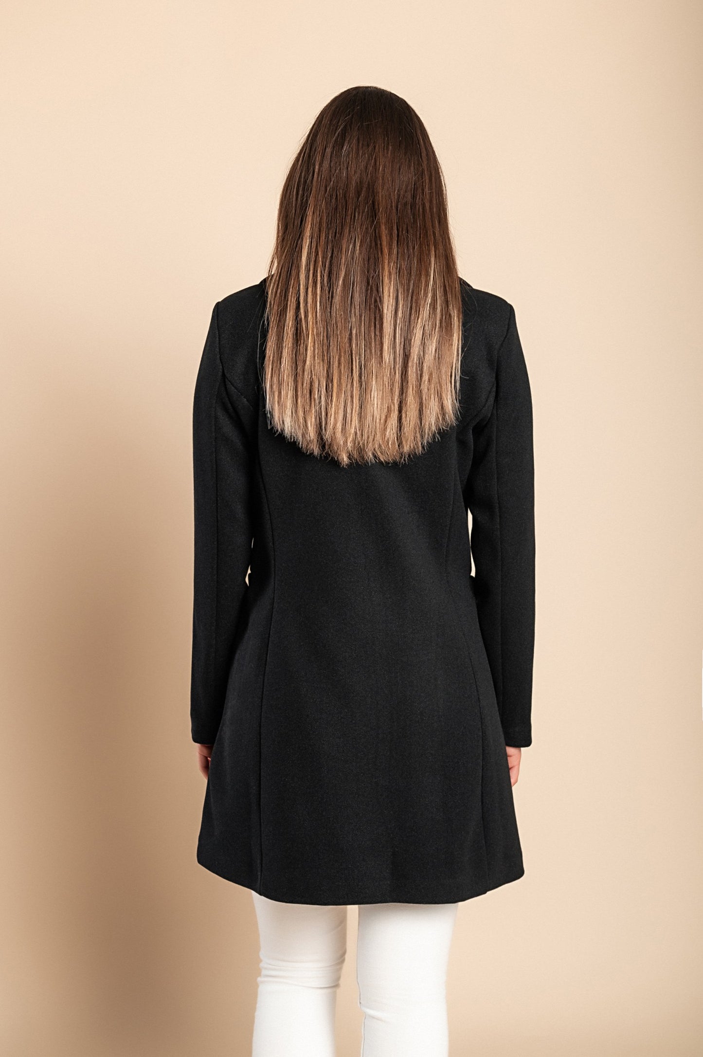 Cappotto elegante con un bottone, beige