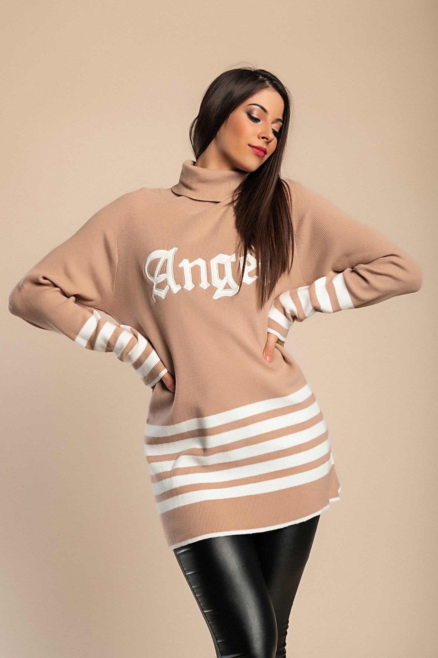 Maglia lunga a righe con motivo a righe, viola