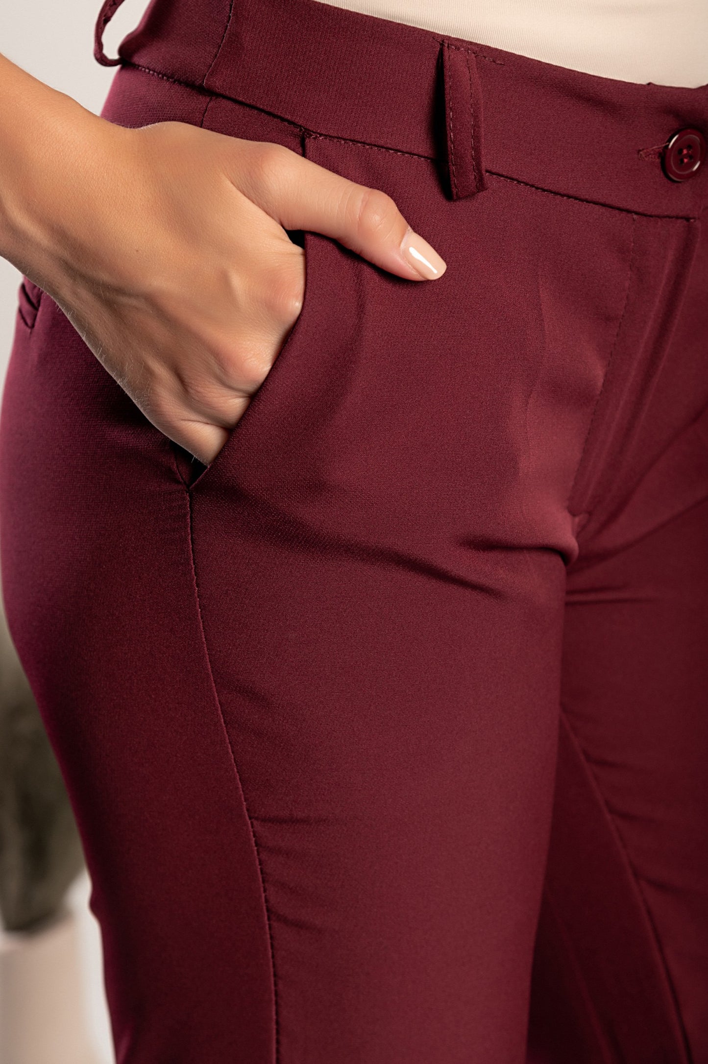 Pantaloni eleganti lunghi con pantalone dritto Tordina, nero