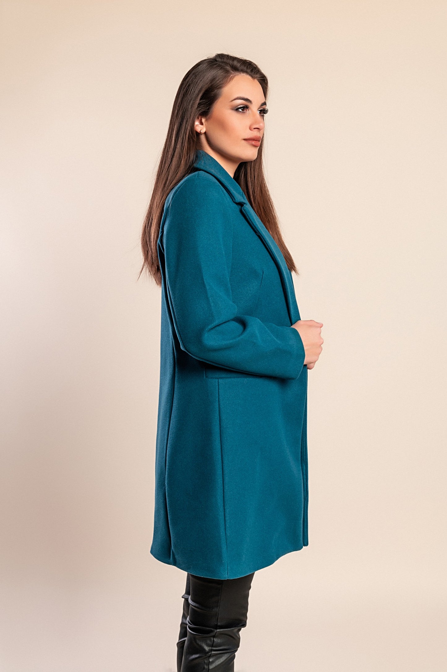 Cappotto elegante con un bottone, beige