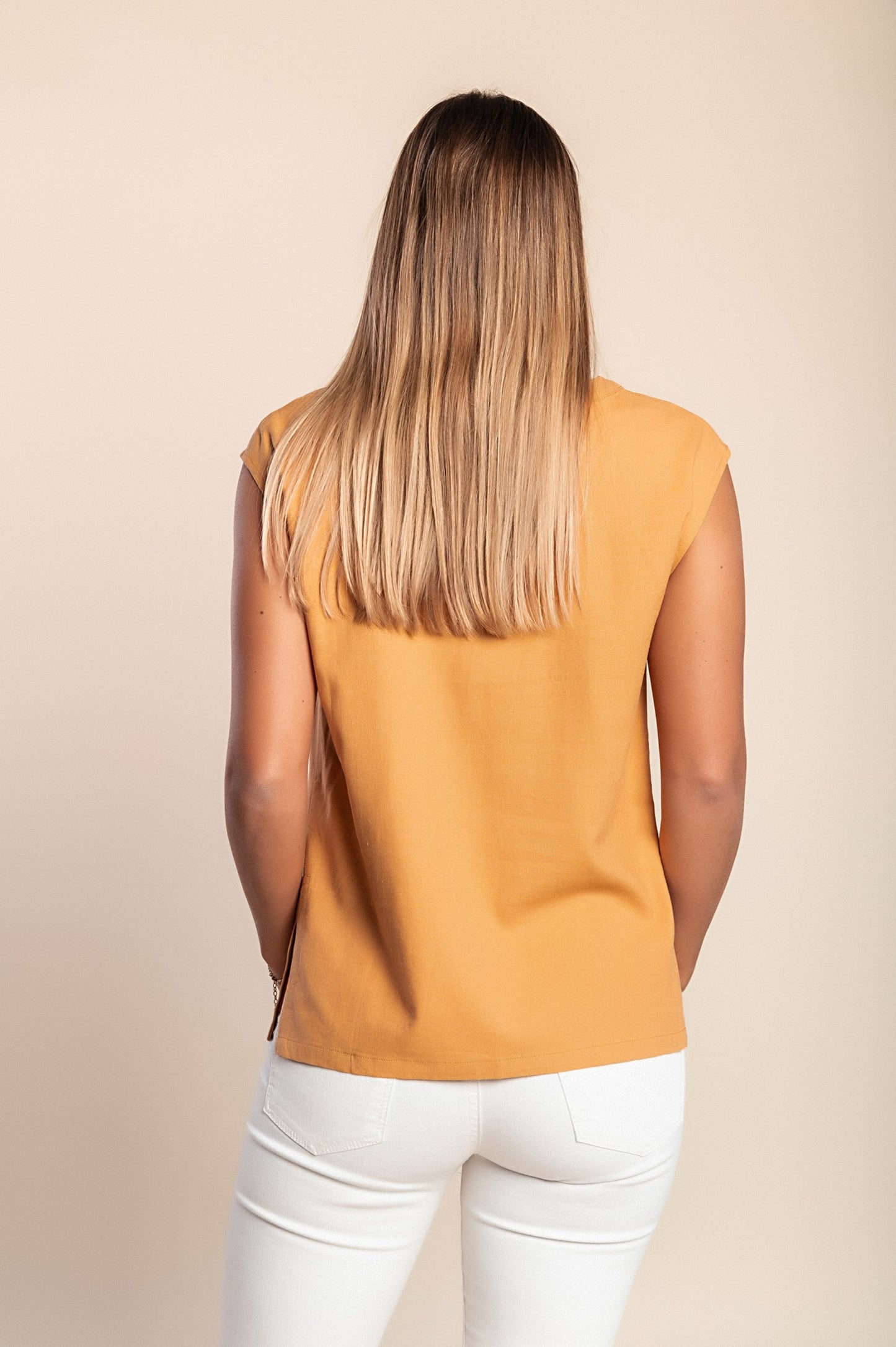 Top senza maniche, senape