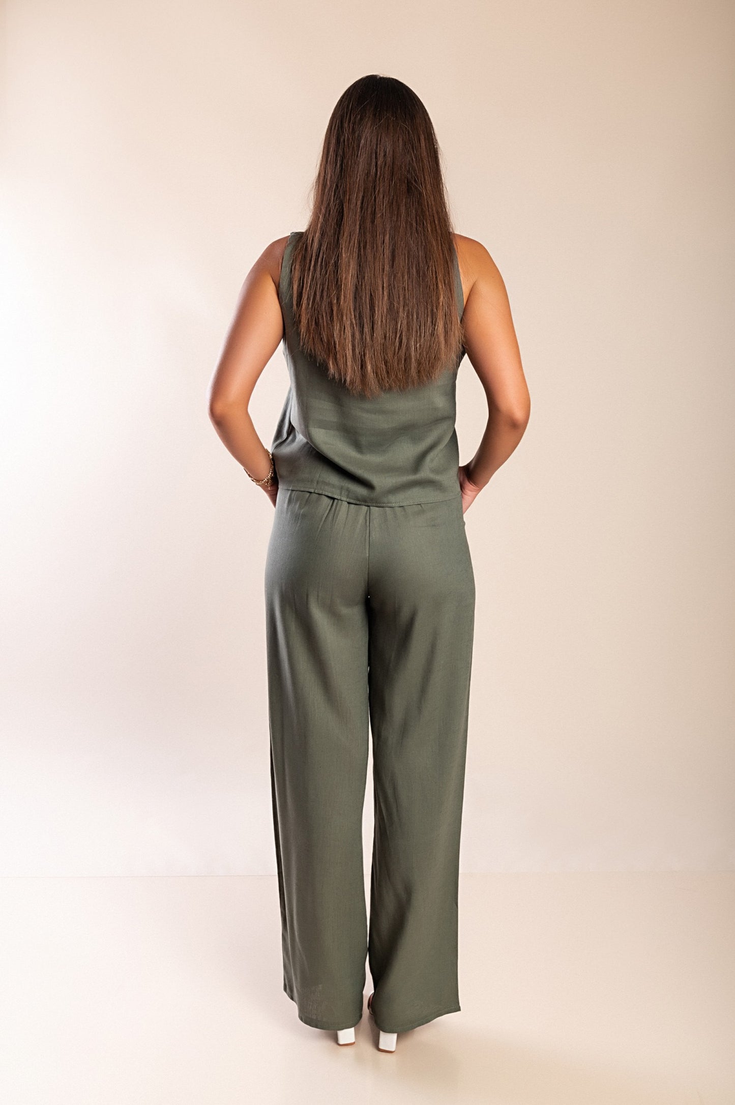 Set top e pantaloni lunghi, beige