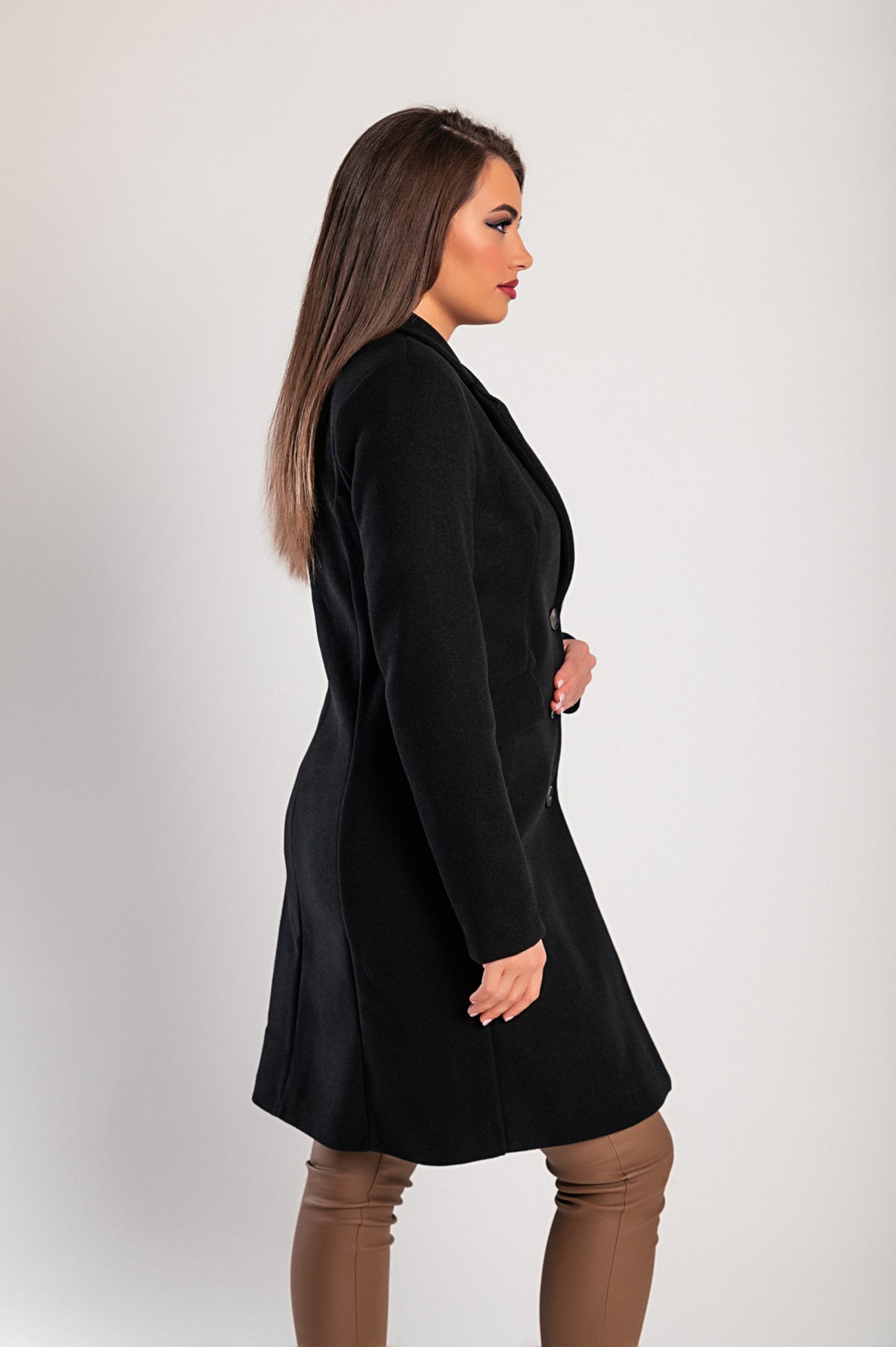 Cappotto elegante con bottoni, nero.