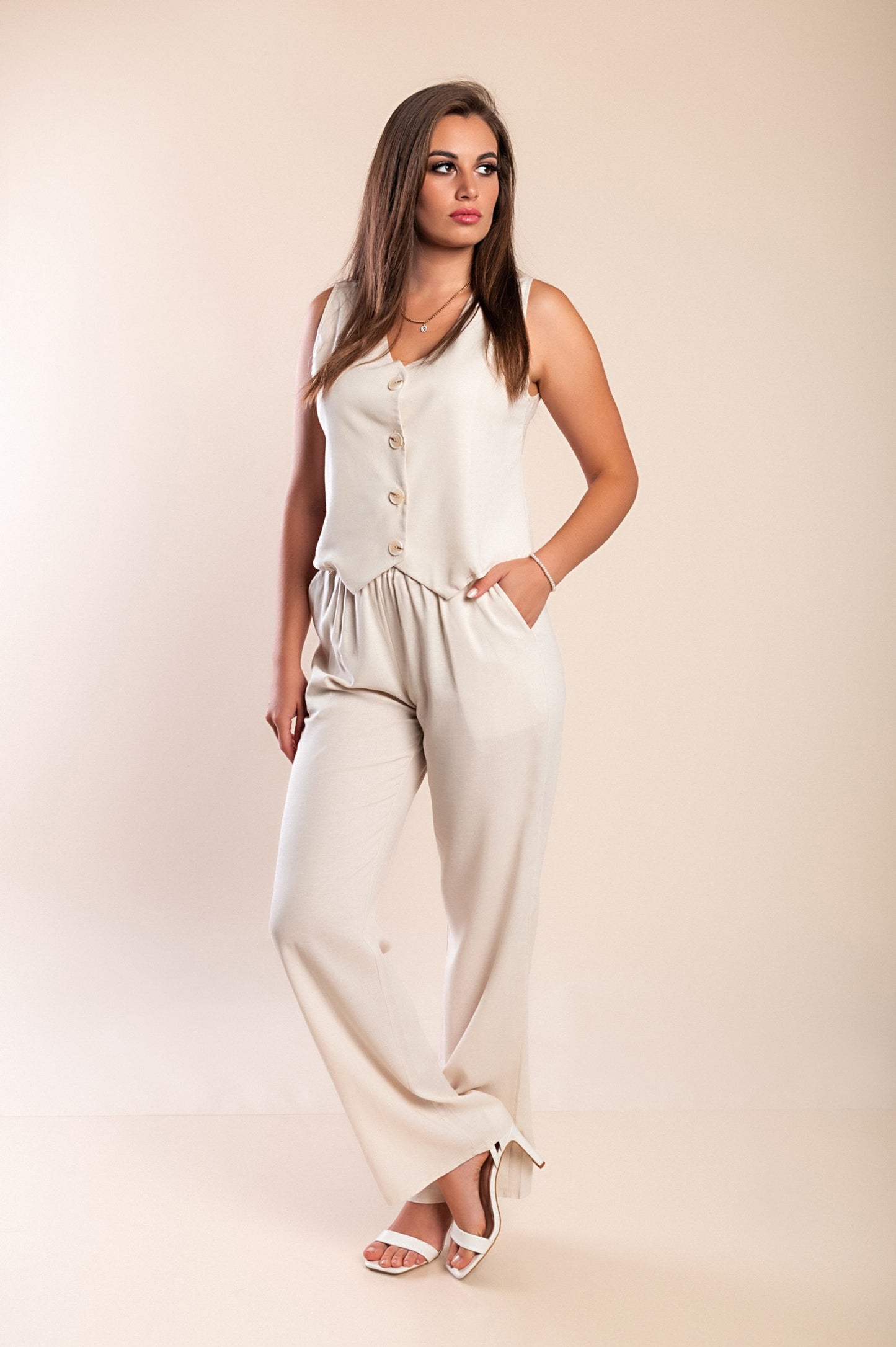 Completo canotta e pantaloni lunghi in lino, beige