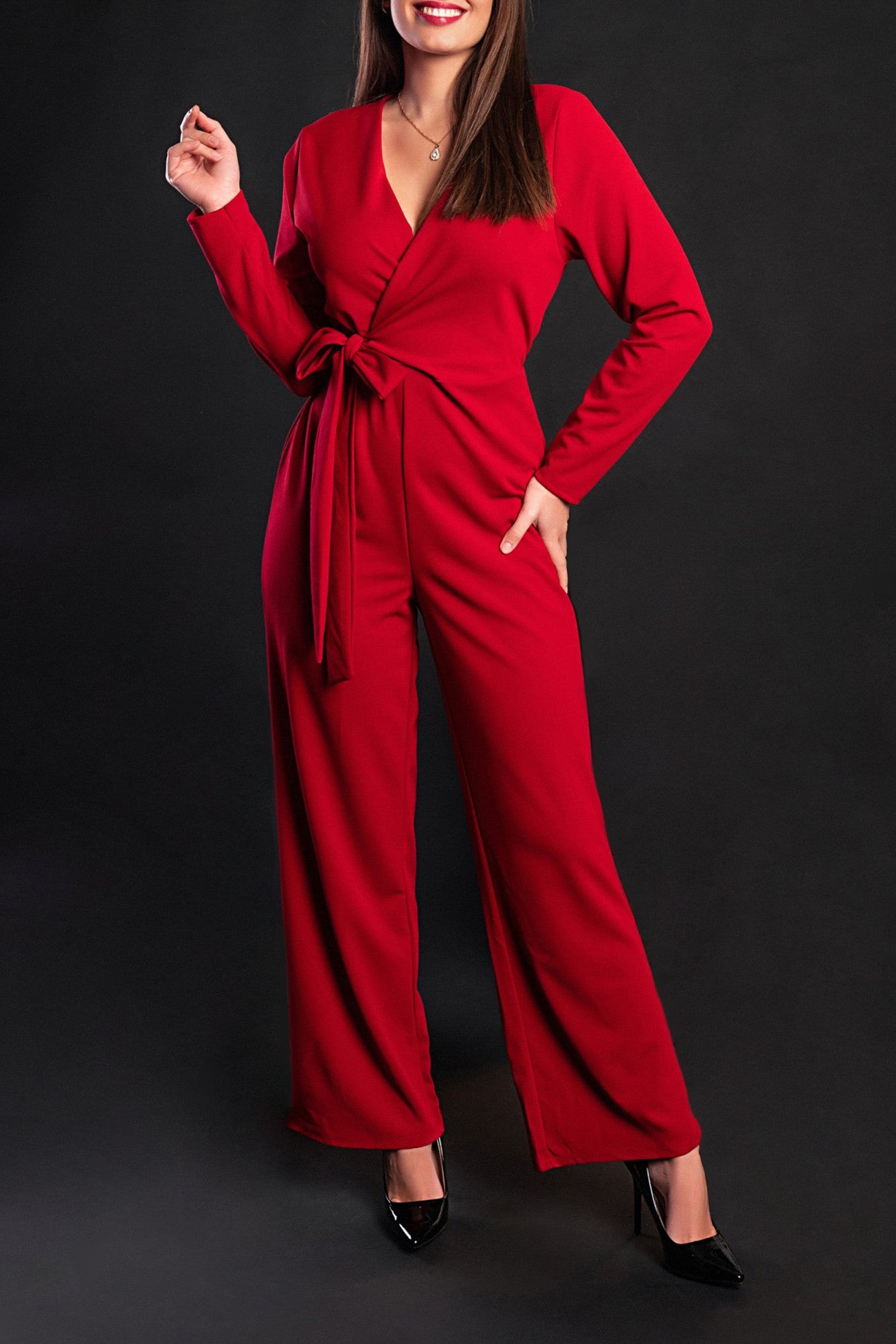 Tuta elegante a maniche lunghe, nera