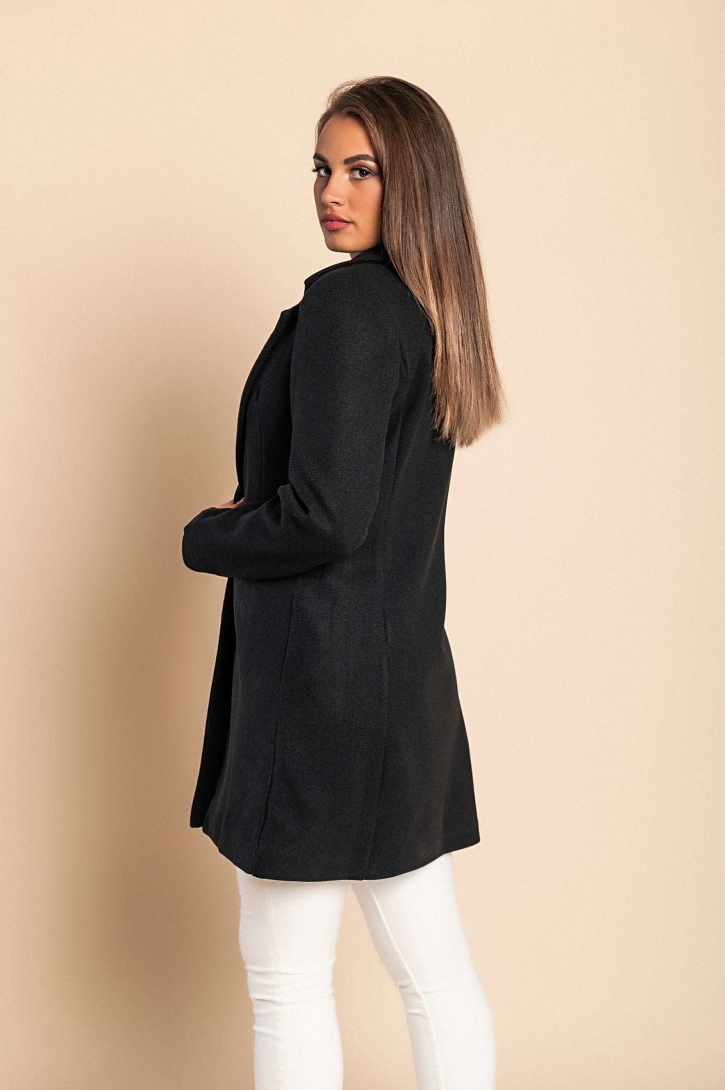 Cappotto elegante con un bottone, beige