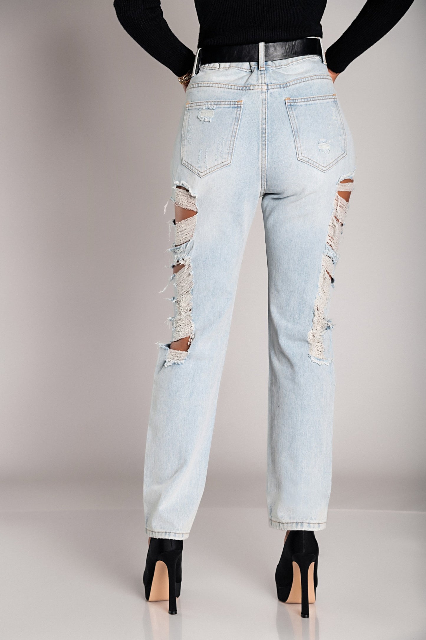 Jeans dritti con grandi strappi Venetina, azzurro