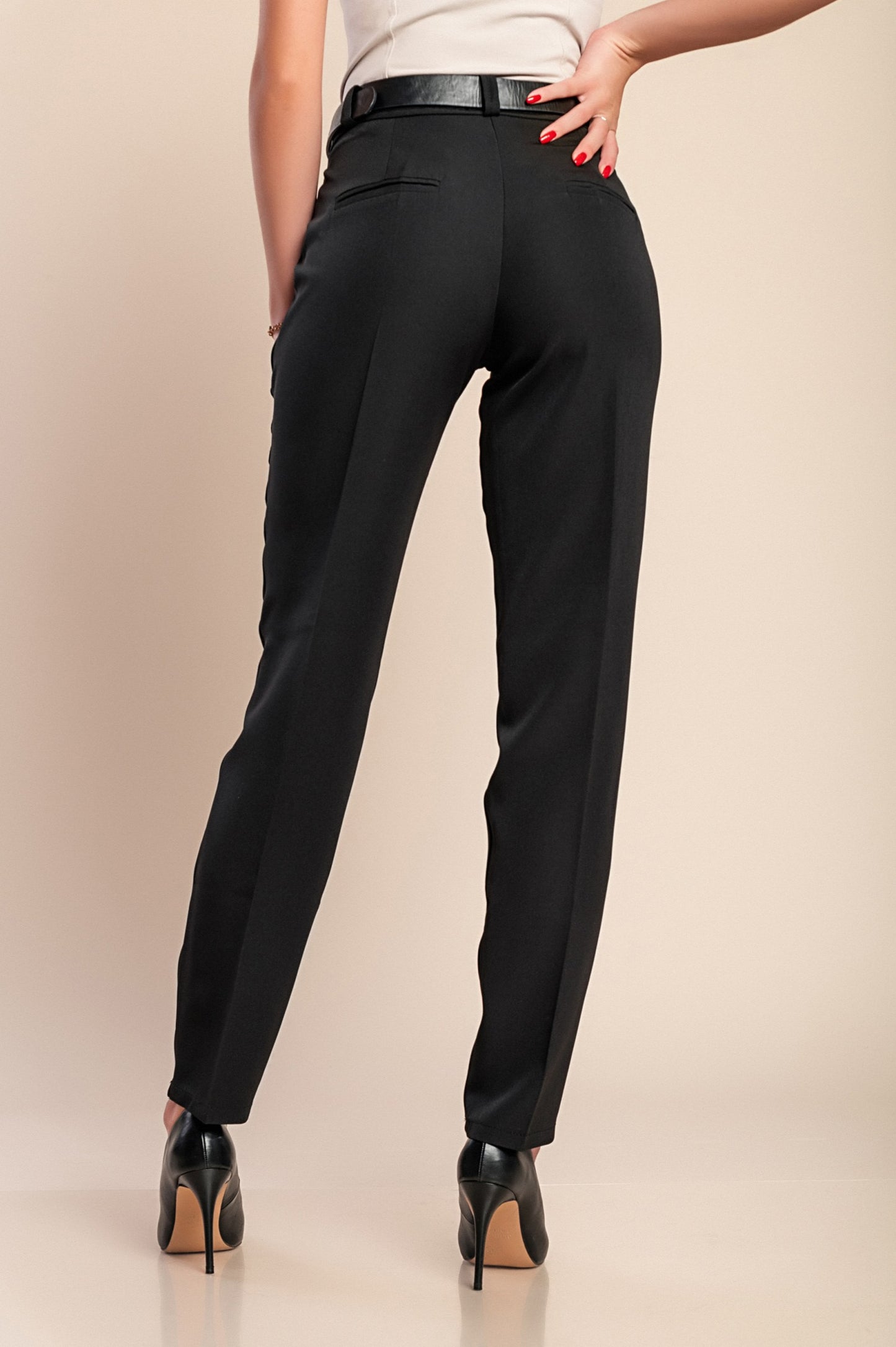Pantaloni eleganti lunghi con pantalone dritto Tordina, nero