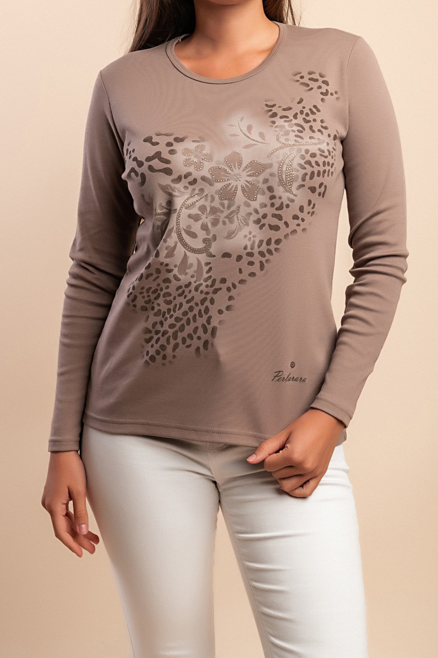 Top a manica lunga, Beige