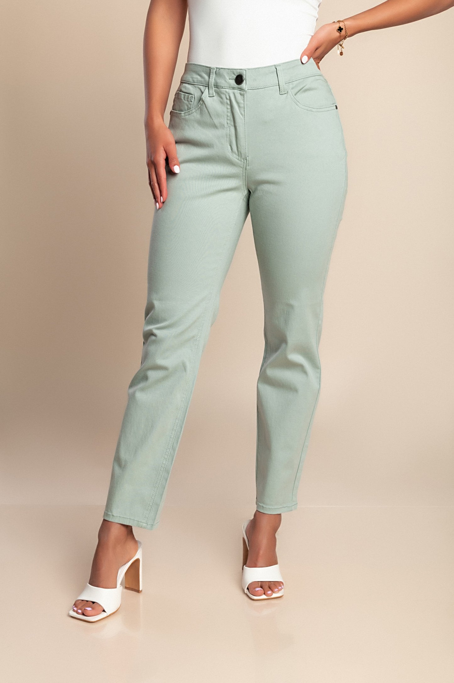 Jeans taglie forti, verde oliva chiaro