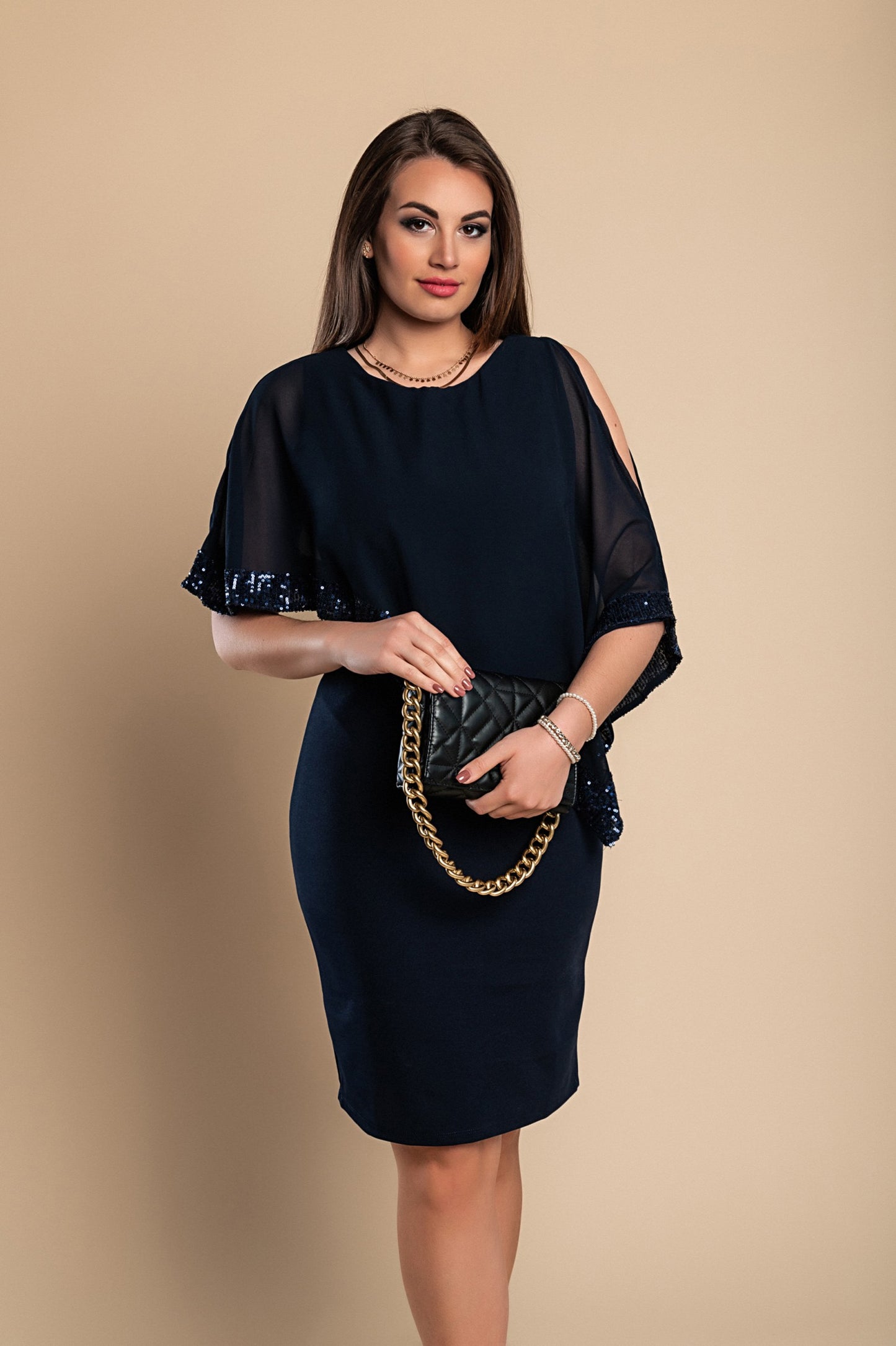 Vestito elegante con mantellina Arlet, bordo