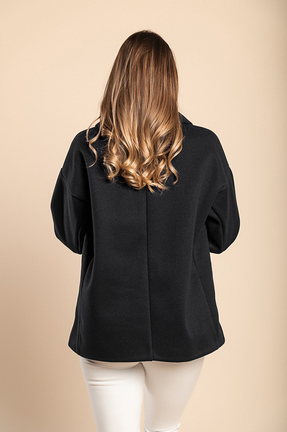 Cappotto elegante e ampio, nero