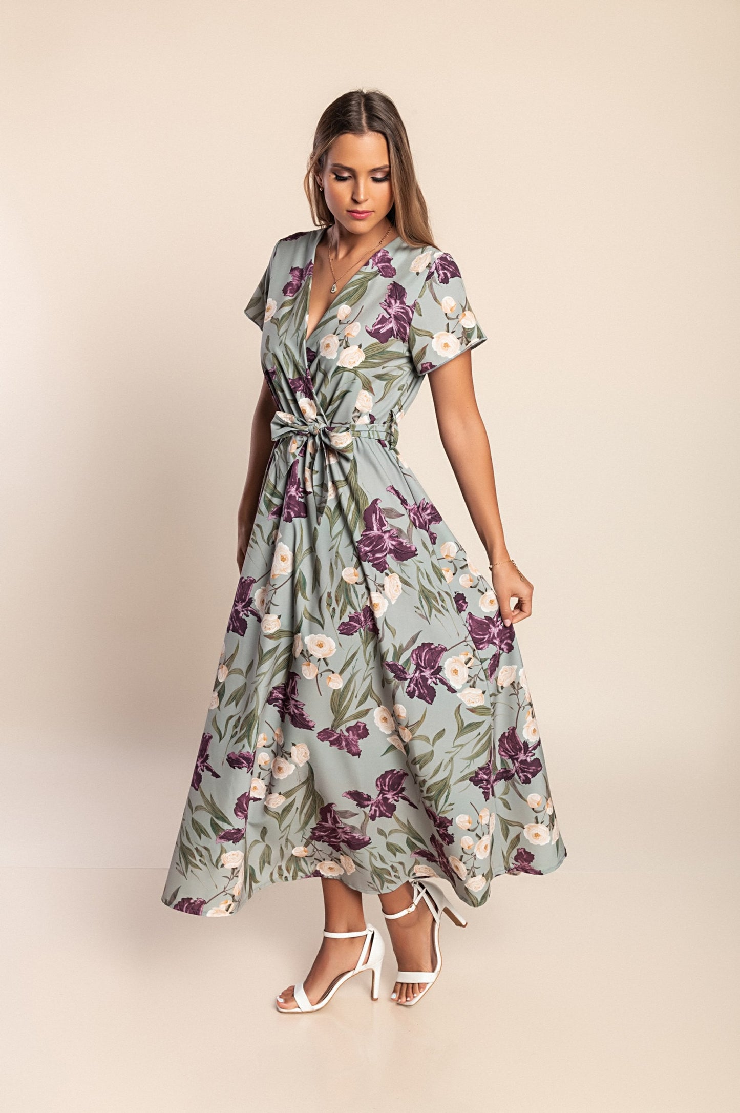 Abito lungo con stampa floreale, verde oliva chiaro