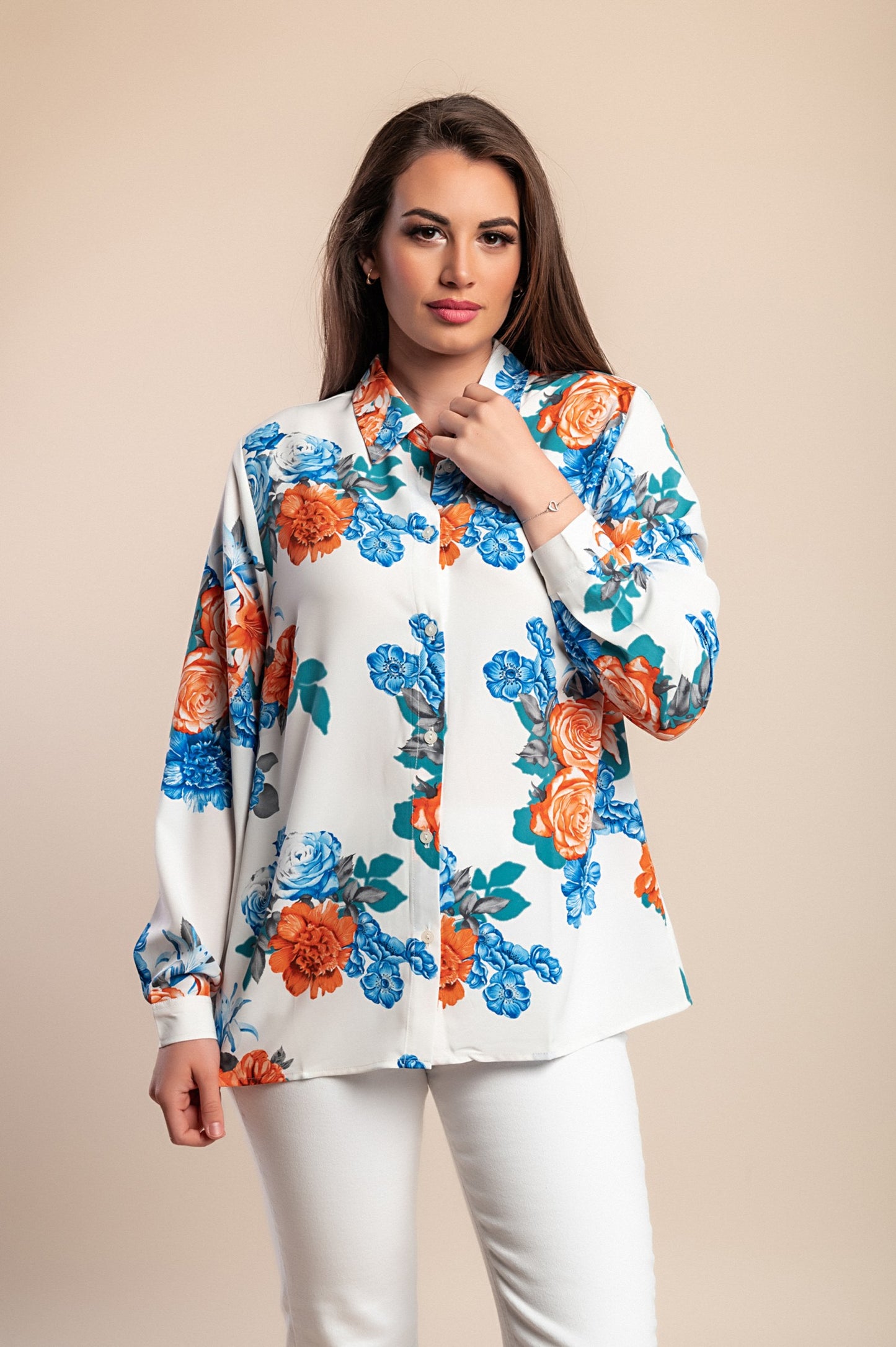 Camicetta taglie forti con stampa floreale, bianca