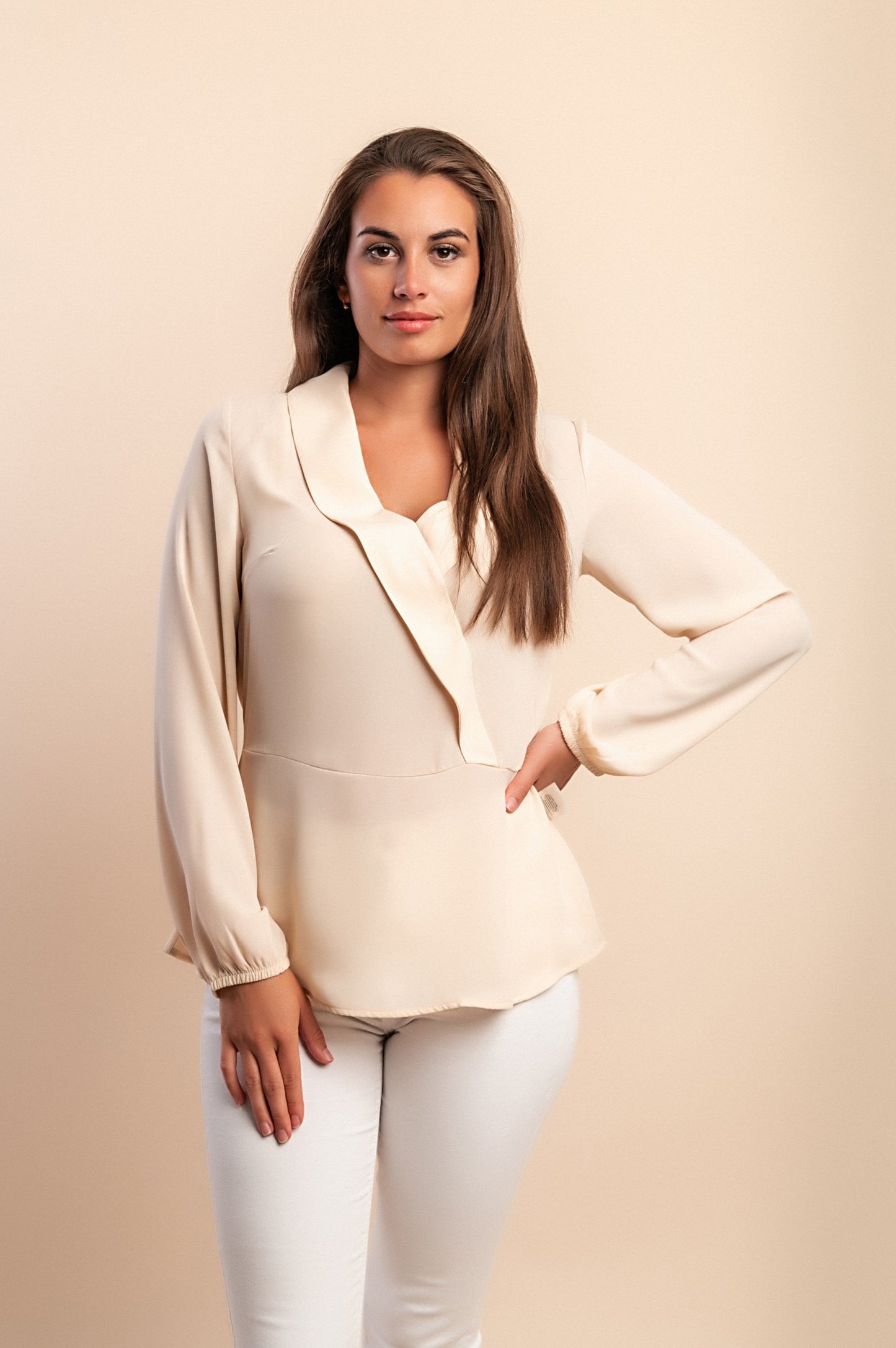 Blusa a maniche lunghe, beige
