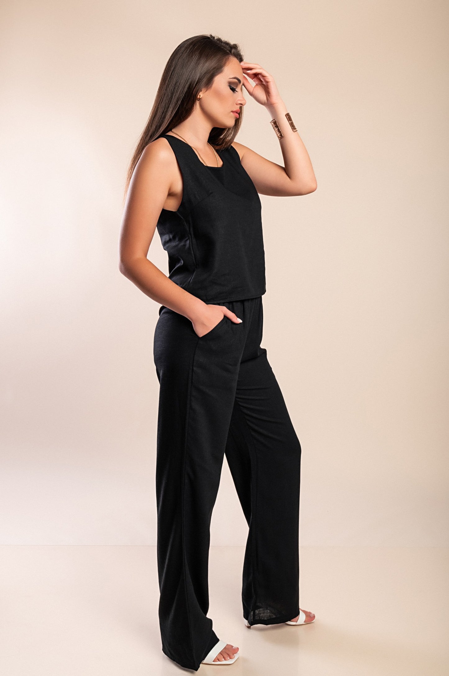 Set top e pantaloni lunghi, beige