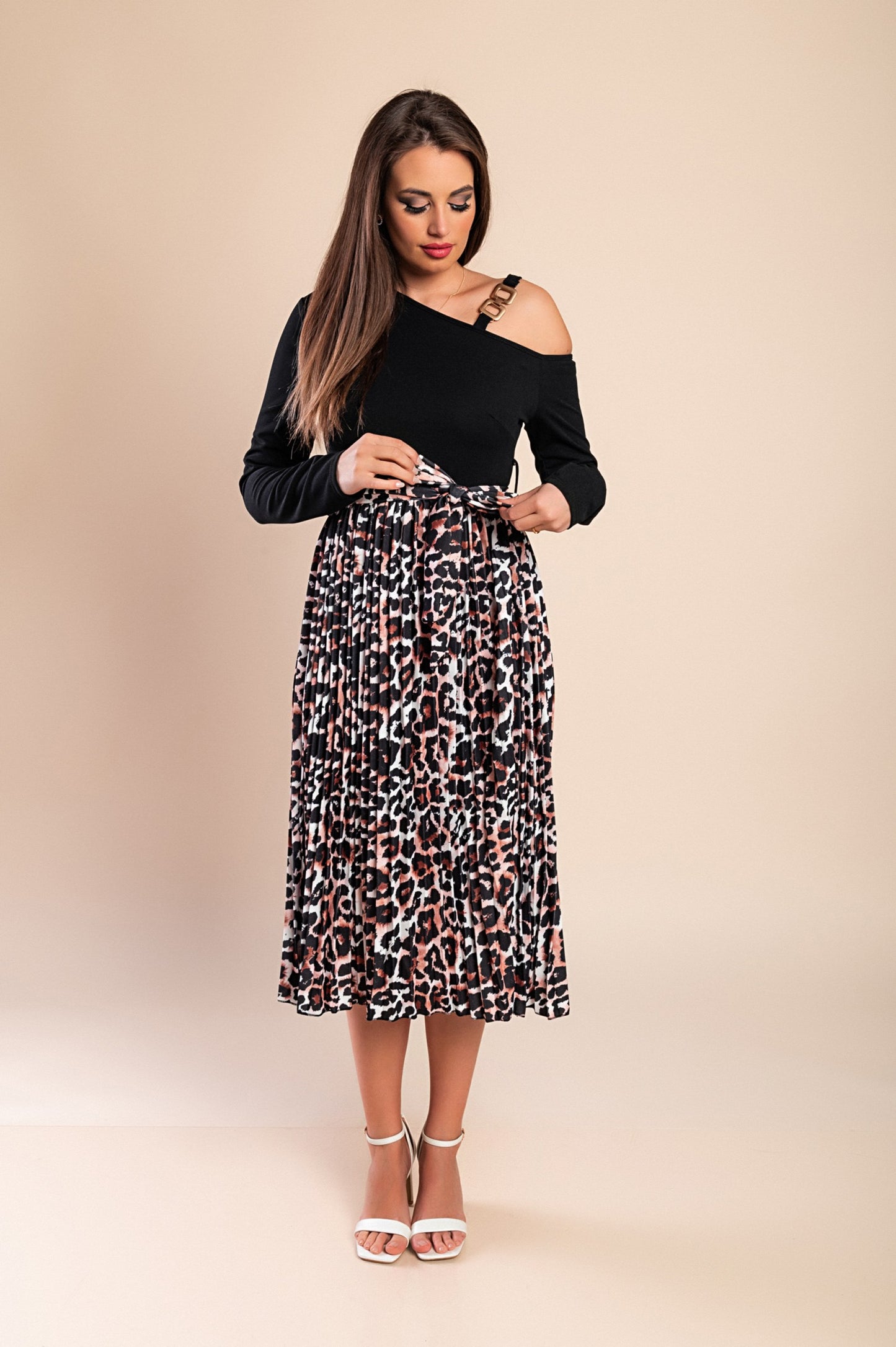 Abito midi con stampa leopardata, nero