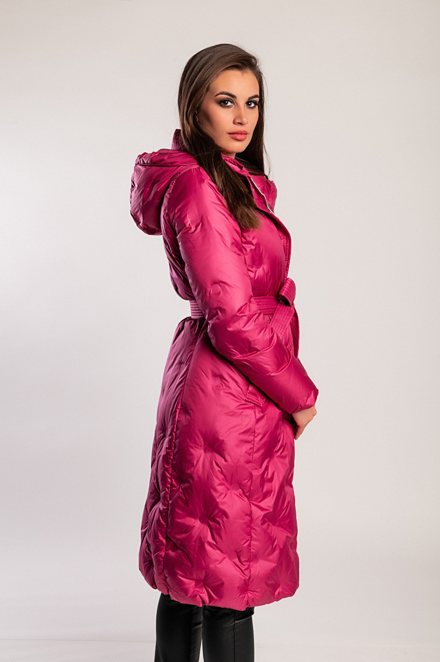 Giacca lunga imbottita con cappuccio, fucsia