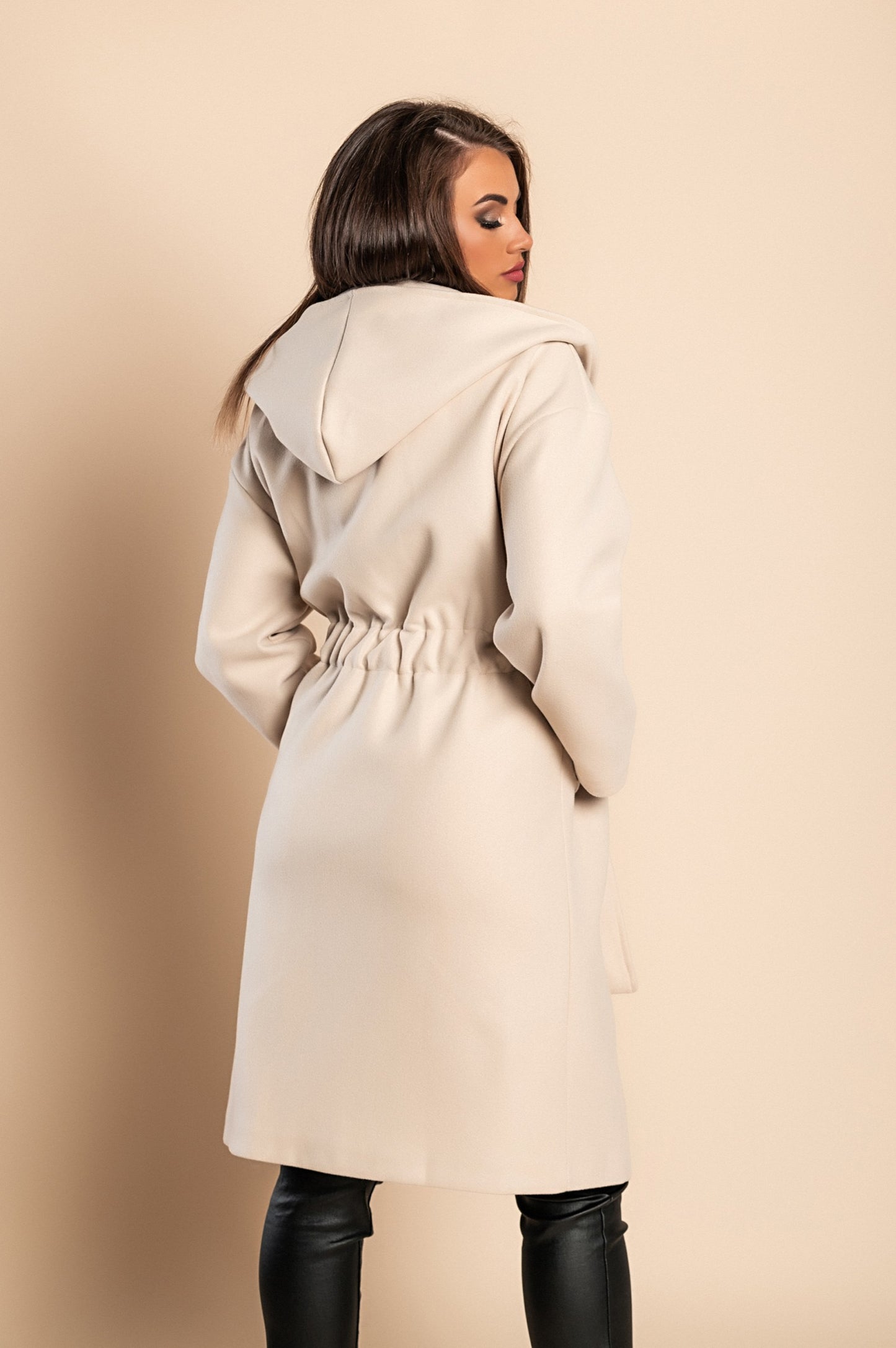 Cappotto elegante con cappuccio, beige