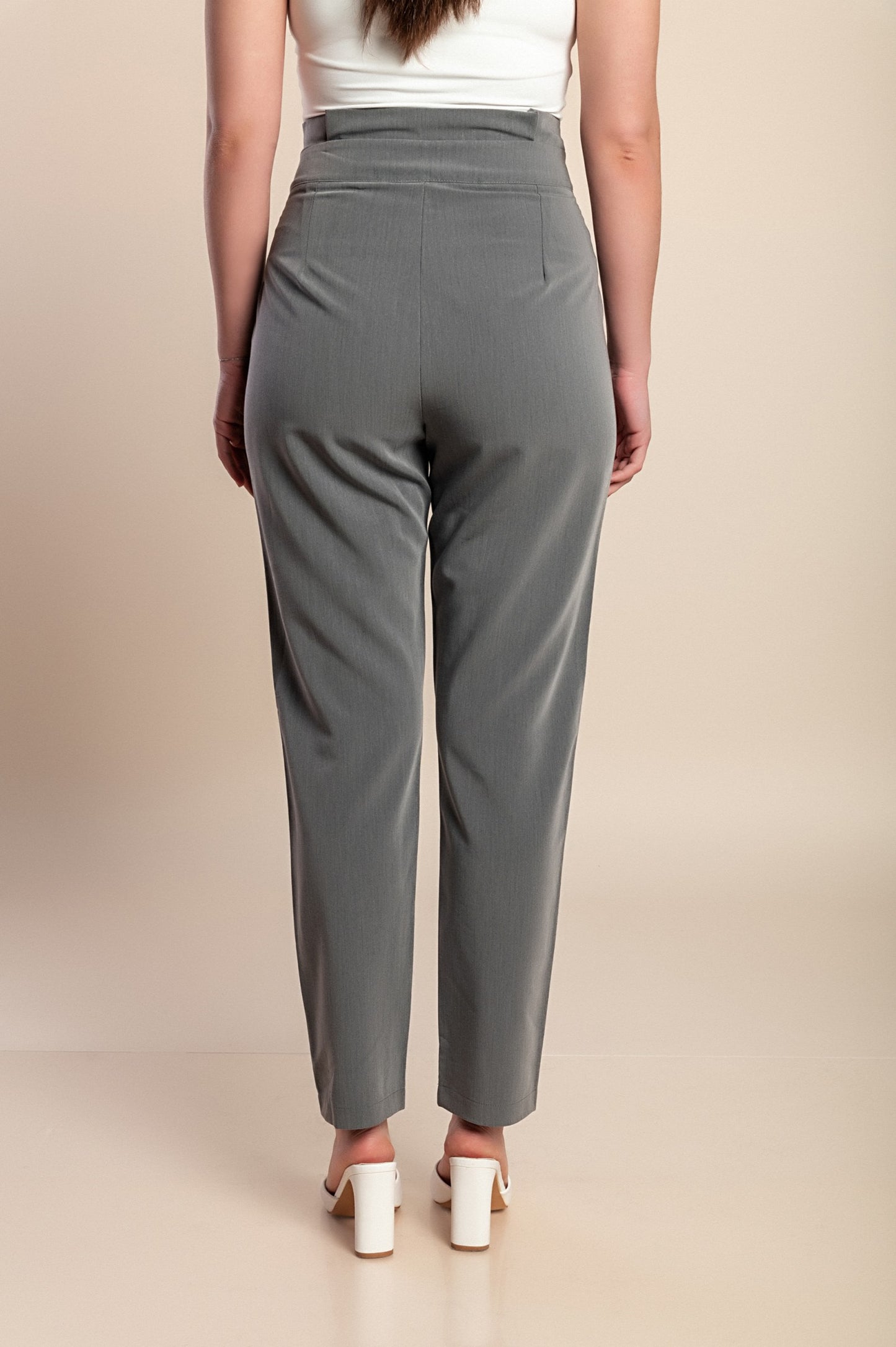 Eleganti pantaloni lunghi a vita alta, grigi