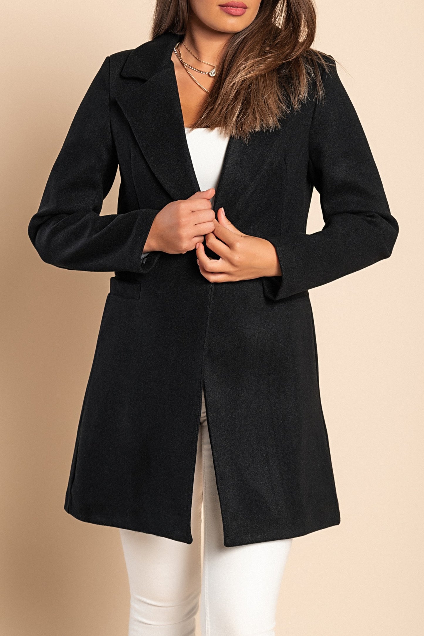 Cappotto elegante con un bottone, beige