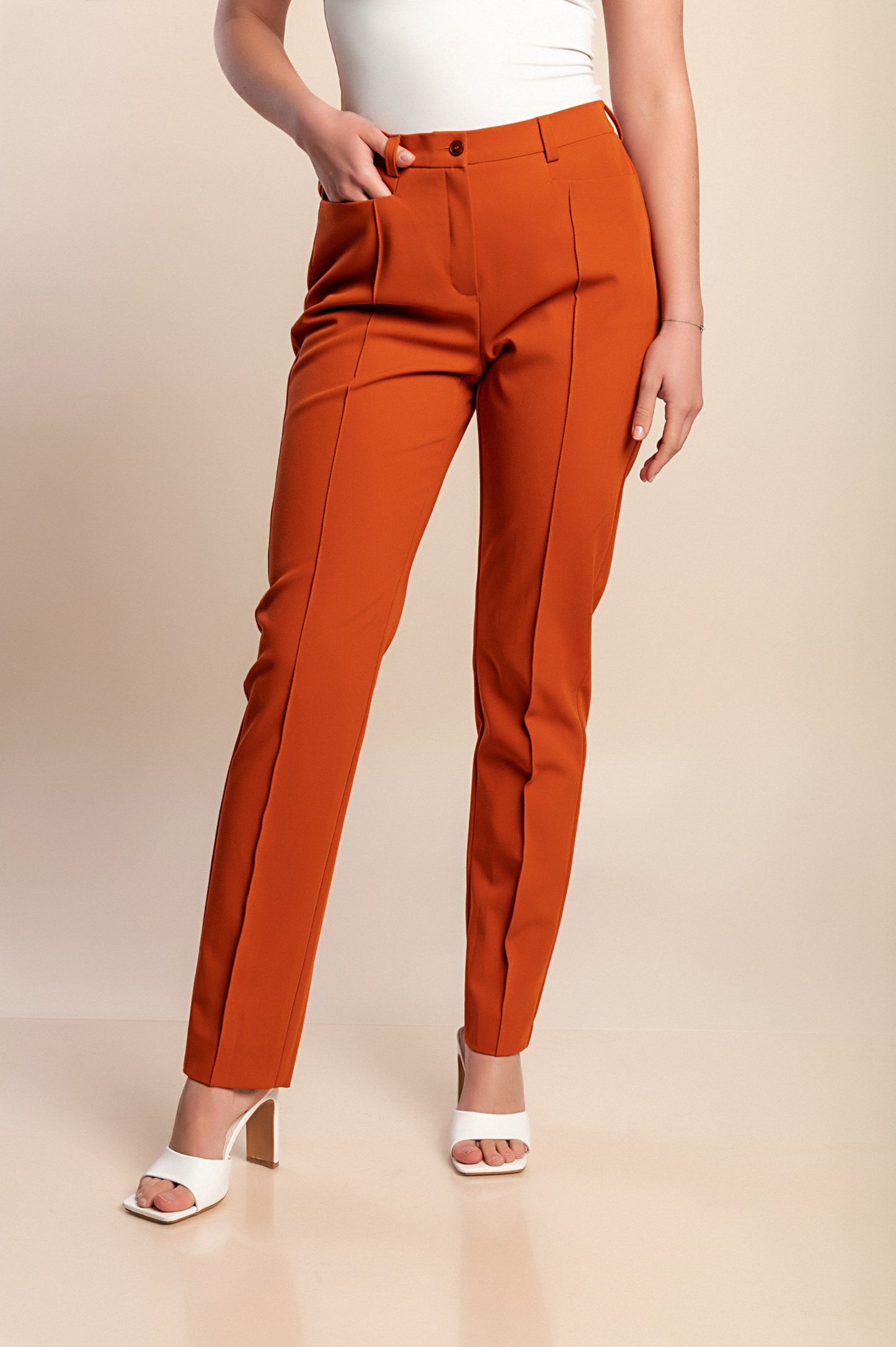 Jeans taglie forti, mattone