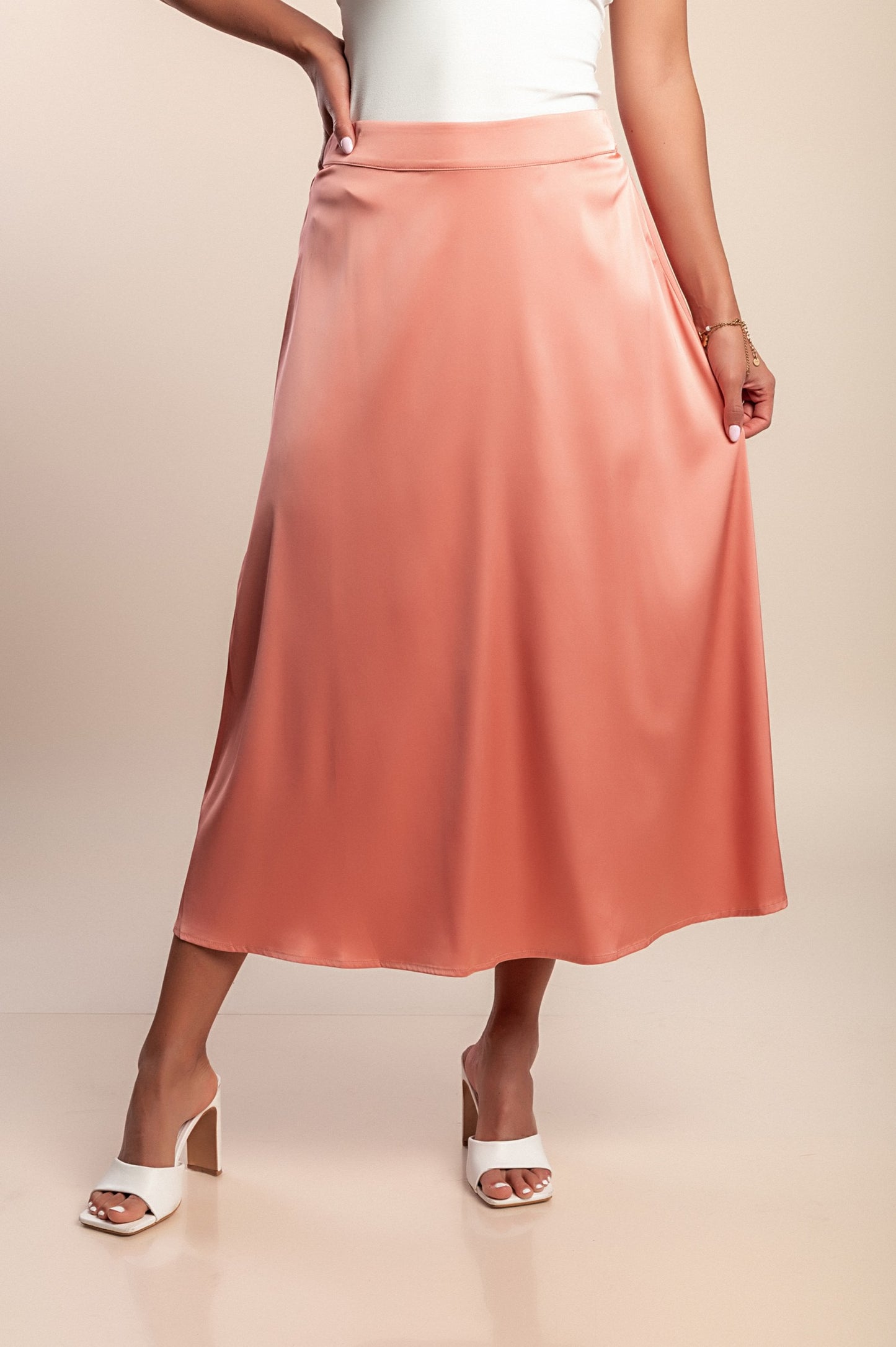 Gonna in finto raso, arancione