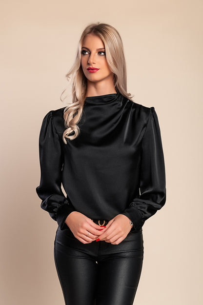 Elegante camicetta a collo alto, bianca